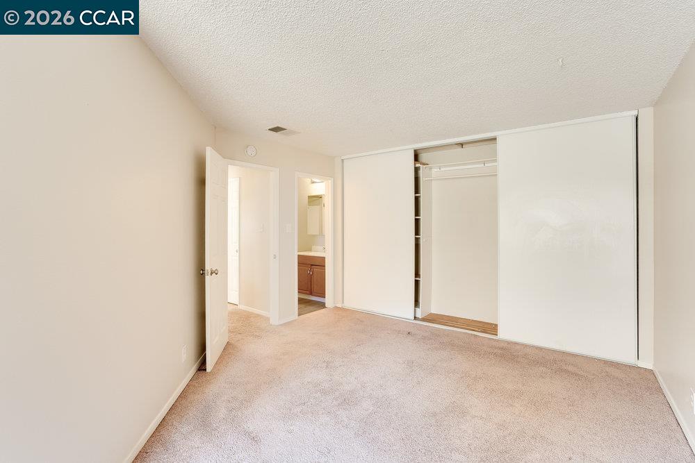 Photo #33: 41128666 Listing: Photo #33