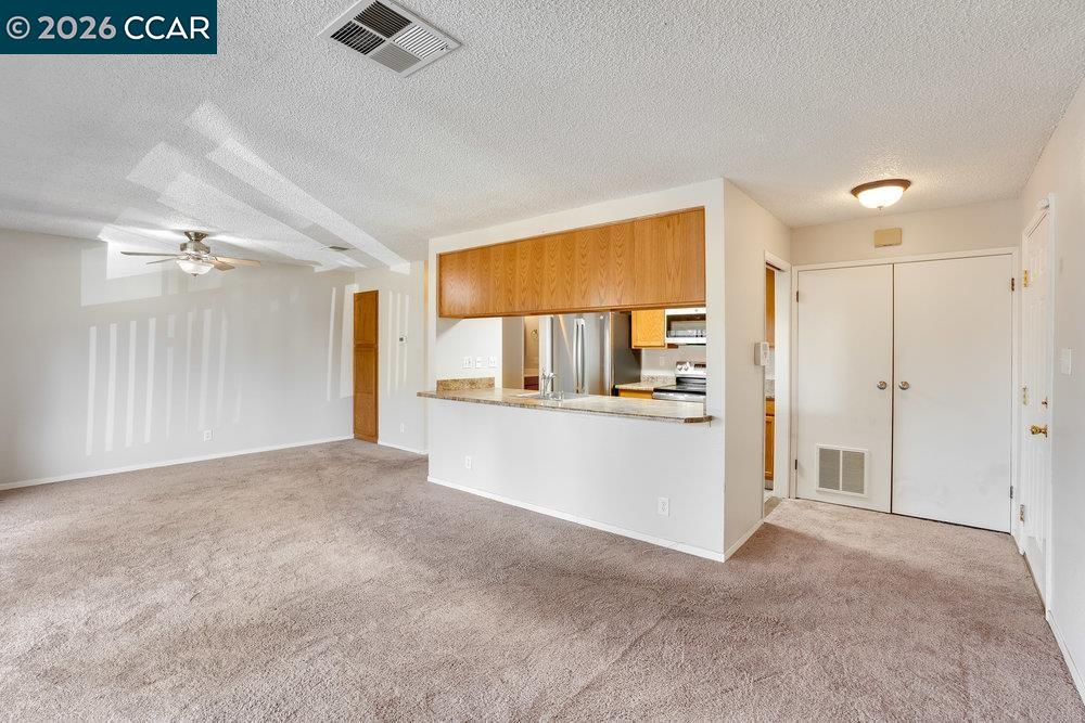 Photo #9: 41128666 Listing: Photo #9