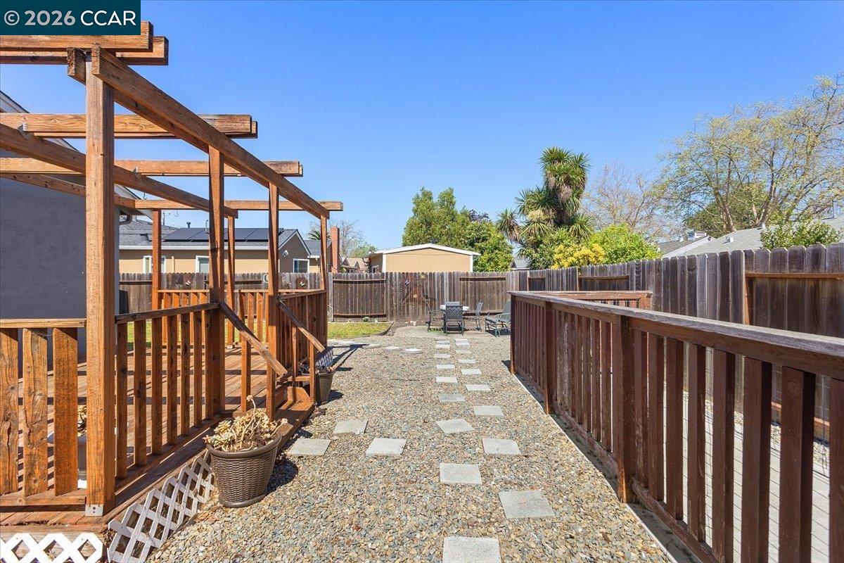 Detail Gallery Image 23 of 25 For 17339 via San Ardo, San Lorenzo,  CA 94580 - 4 Beds | 2 Baths