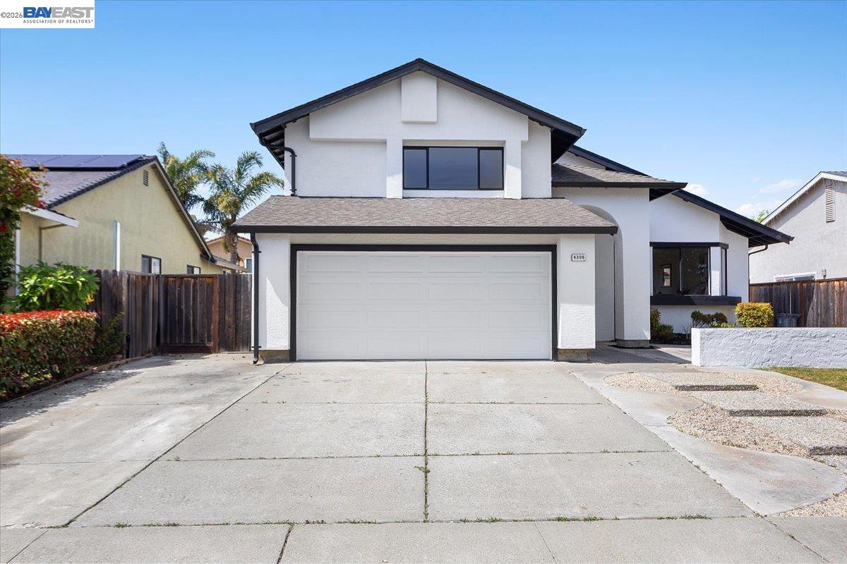 Detail Gallery Image 4 of 56 For 4306 Lisa Dr, Union City,  CA 94587 - 4 Beds | 3 Baths