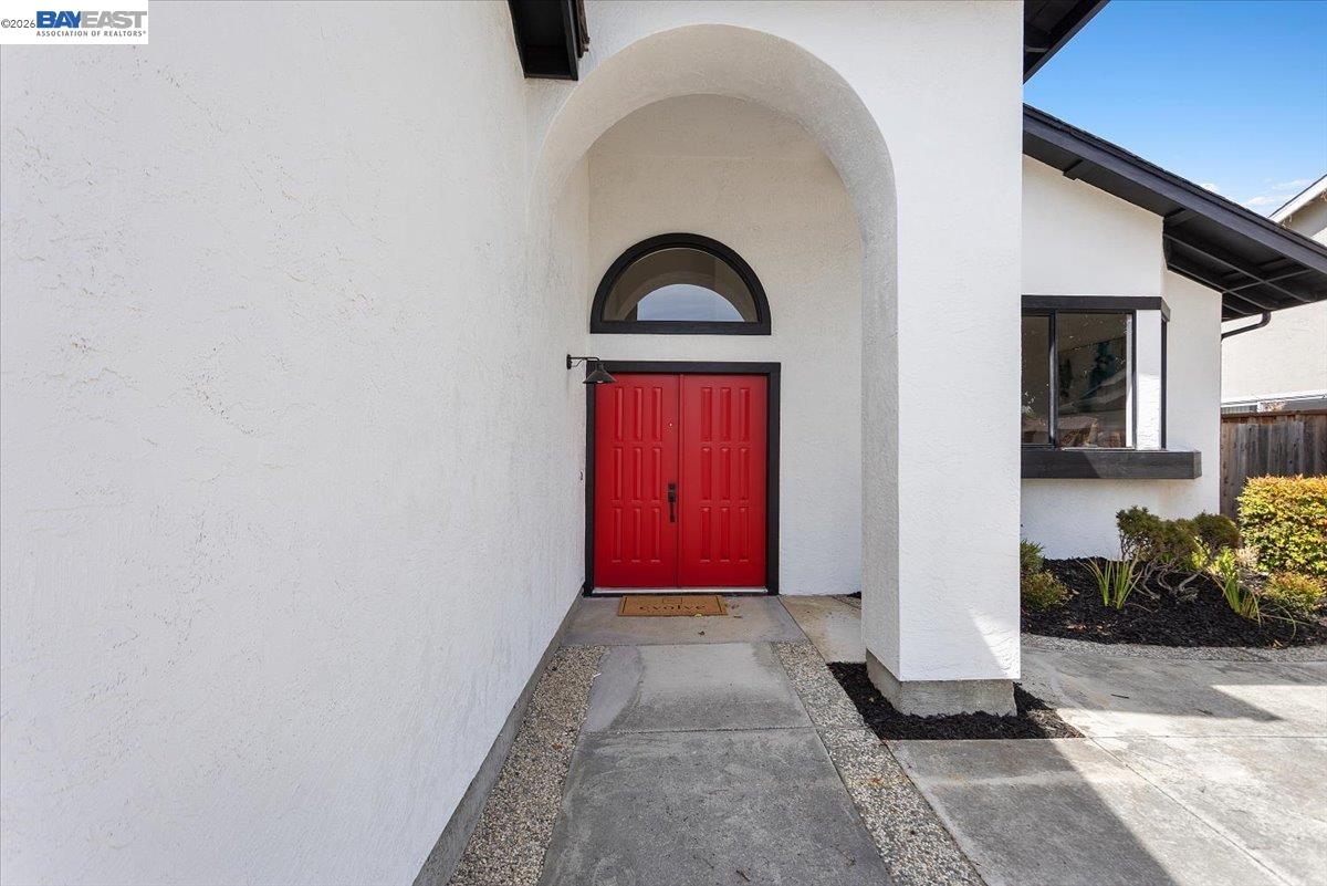 Detail Gallery Image 8 of 56 For 4306 Lisa Dr, Union City,  CA 94587 - 4 Beds | 3 Baths