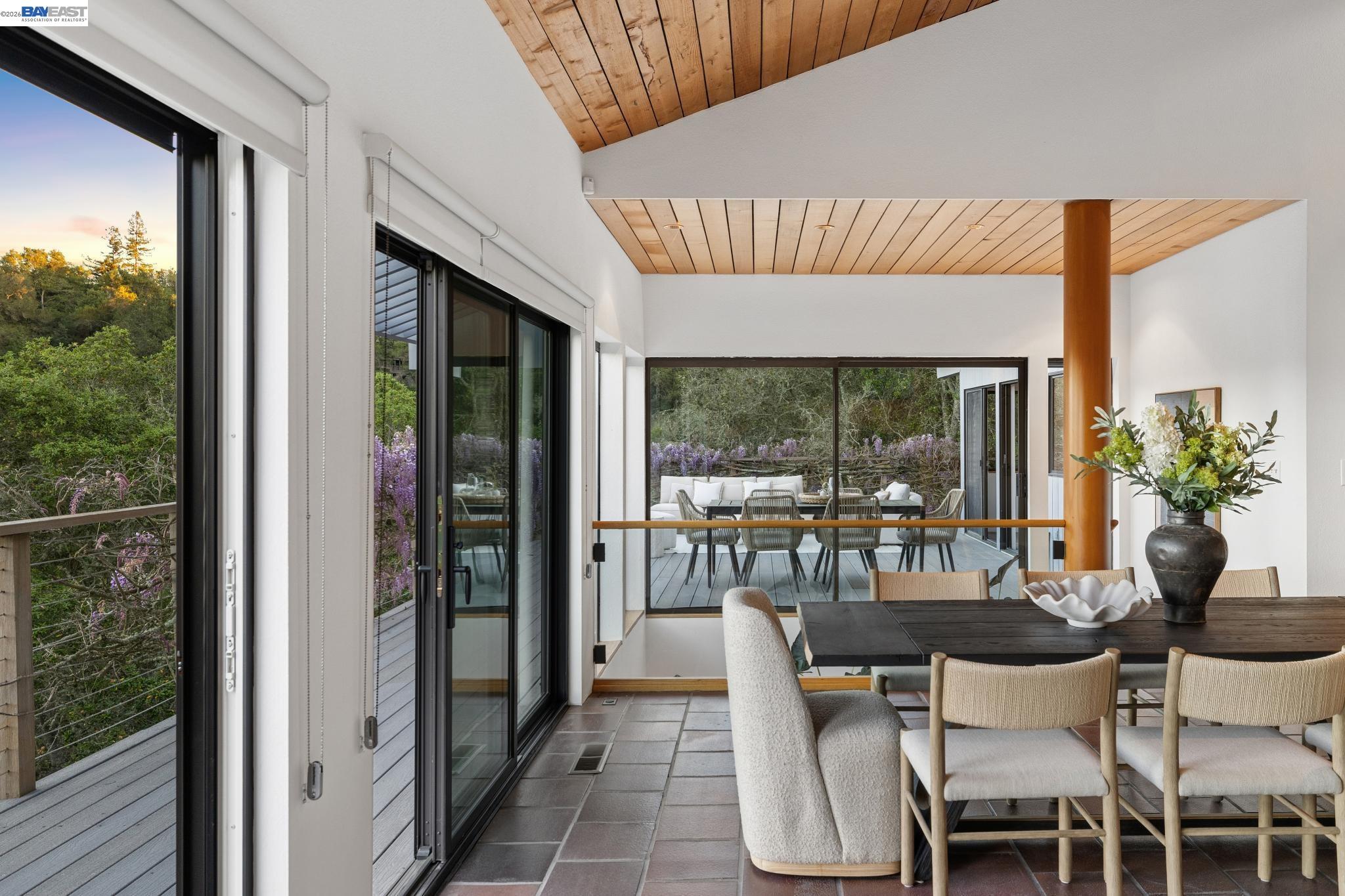 Detail Gallery Image 18 of 55 For 116 Tappan Lane, Orinda,  CA 94563 - 4 Beds | 2/2 Baths