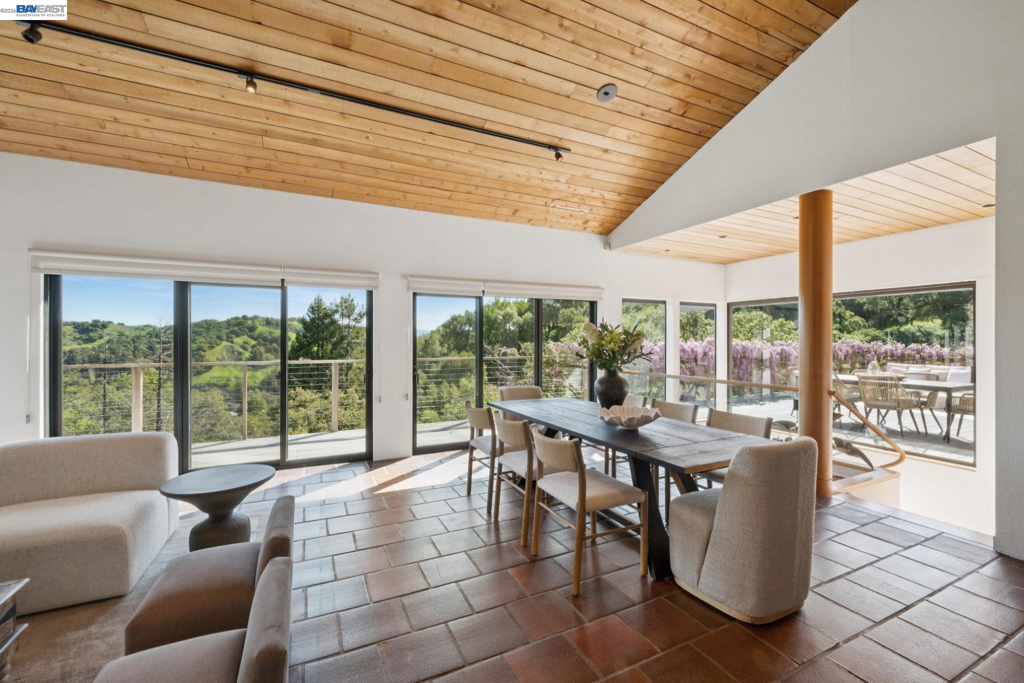 Detail Gallery Image 19 of 55 For 116 Tappan Lane, Orinda,  CA 94563 - 4 Beds | 2/2 Baths