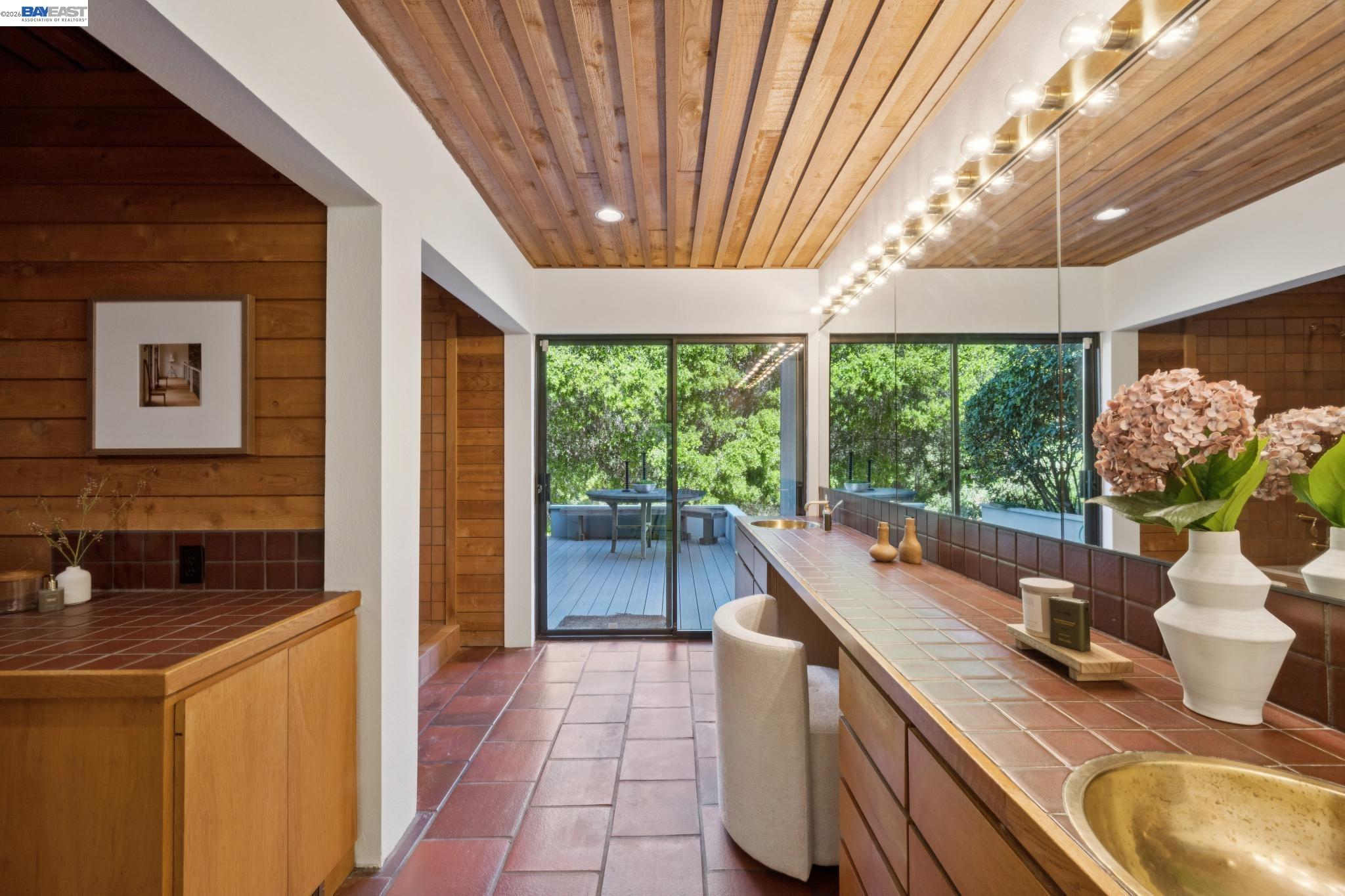 Detail Gallery Image 33 of 55 For 116 Tappan Lane, Orinda,  CA 94563 - 4 Beds | 2/2 Baths