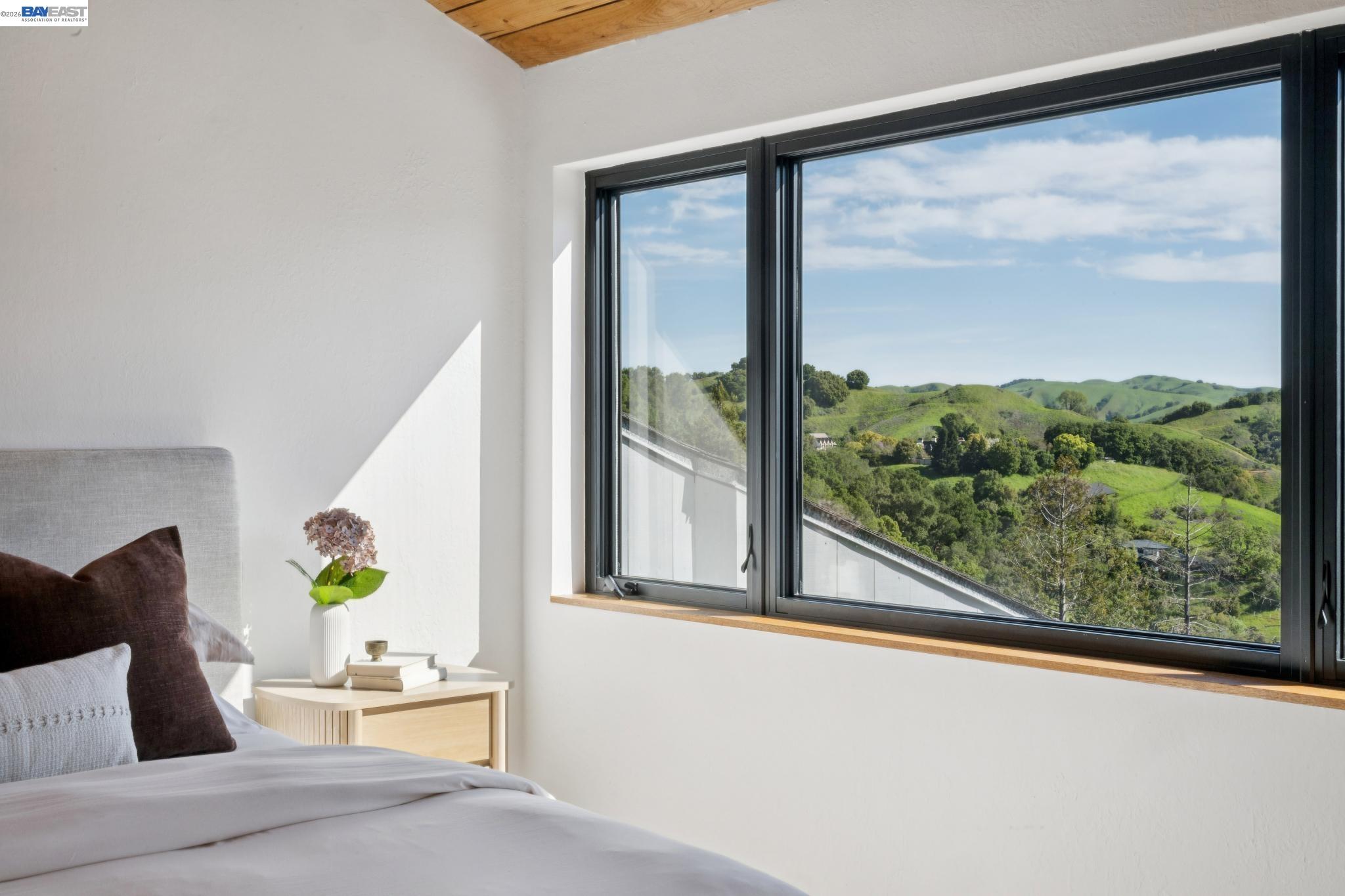 Detail Gallery Image 39 of 55 For 116 Tappan Lane, Orinda,  CA 94563 - 4 Beds | 2/2 Baths