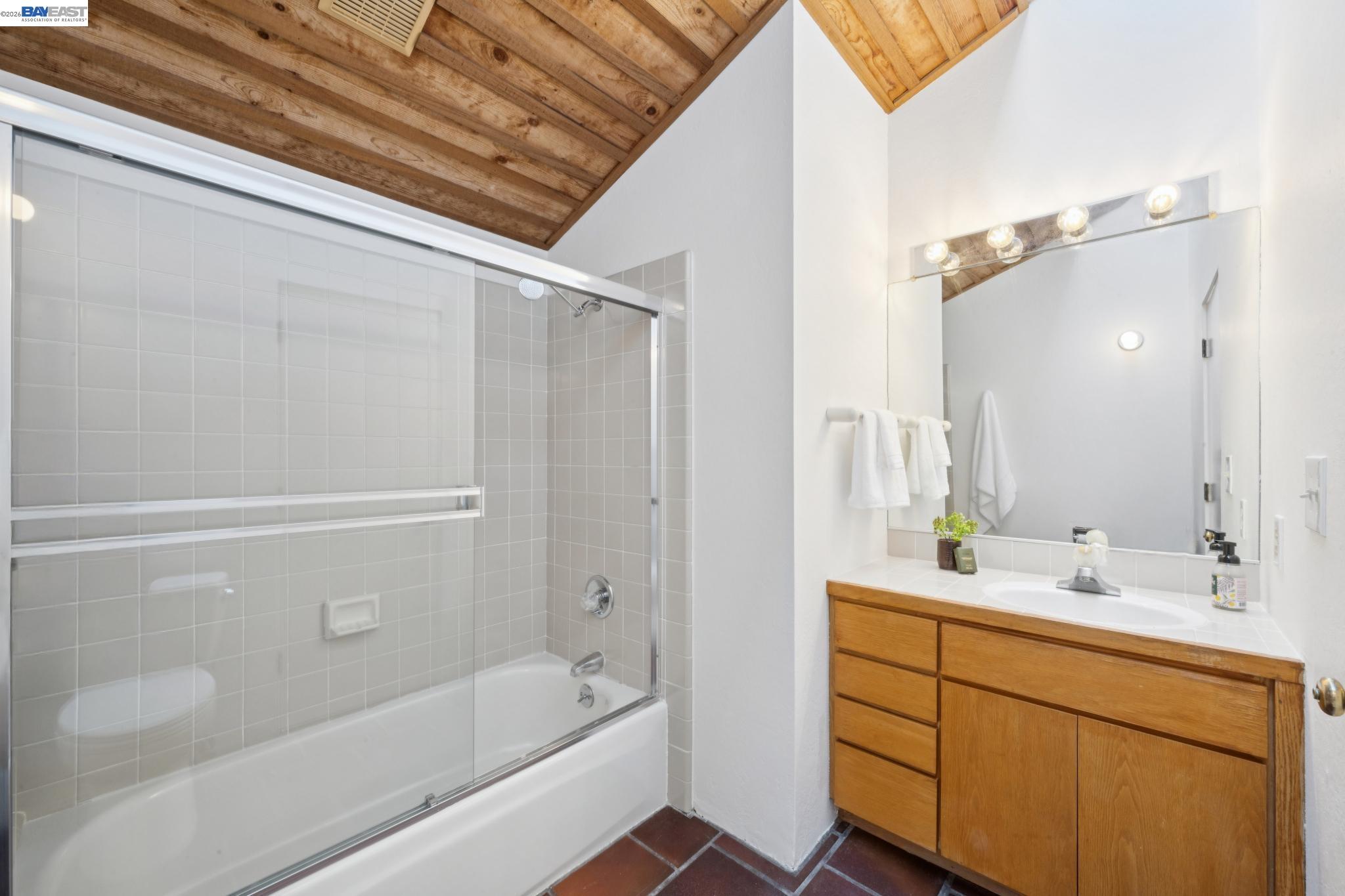 Detail Gallery Image 41 of 55 For 116 Tappan Lane, Orinda,  CA 94563 - 4 Beds | 2/2 Baths