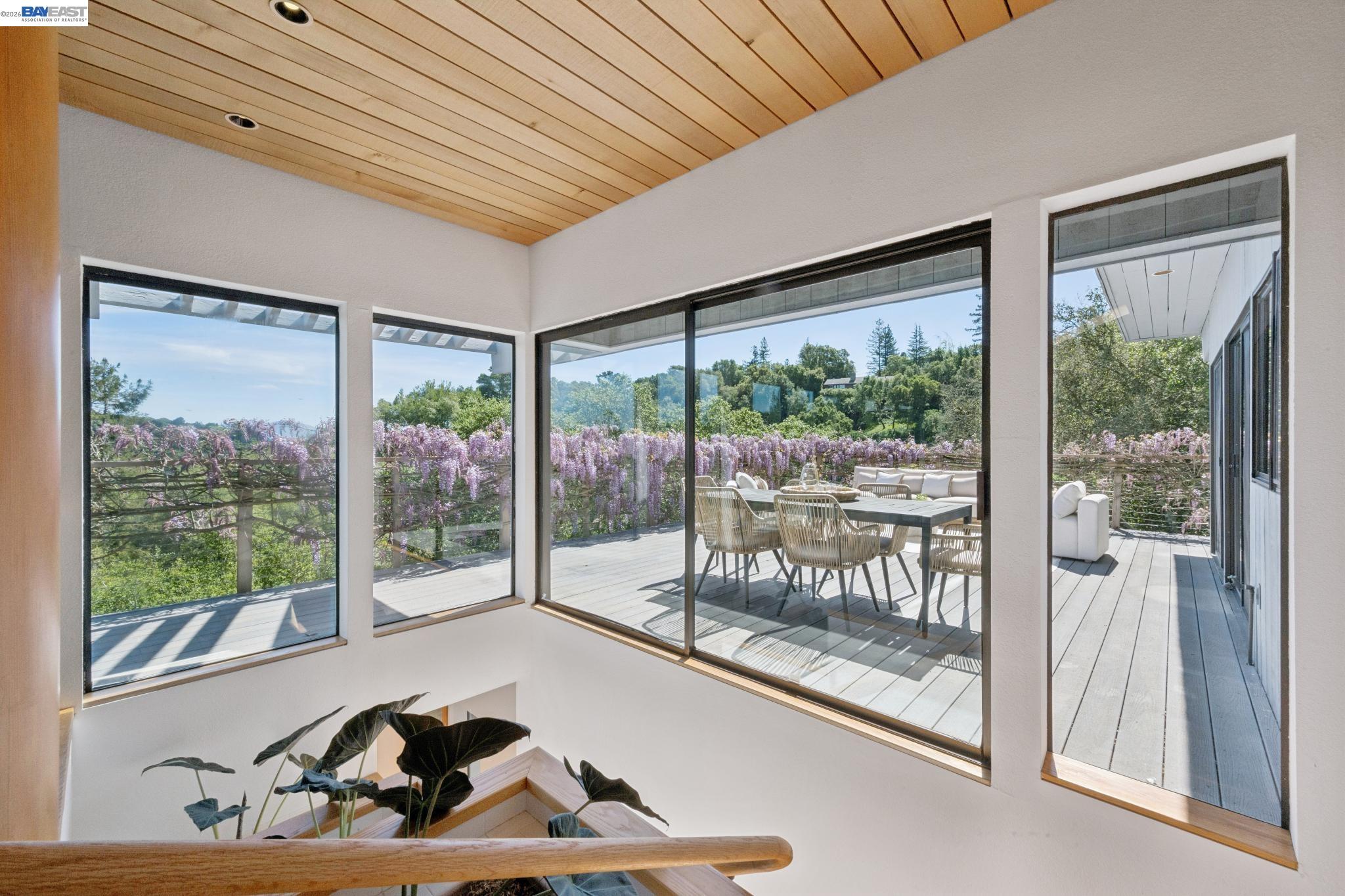 Detail Gallery Image 44 of 55 For 116 Tappan Lane, Orinda,  CA 94563 - 4 Beds | 2/2 Baths