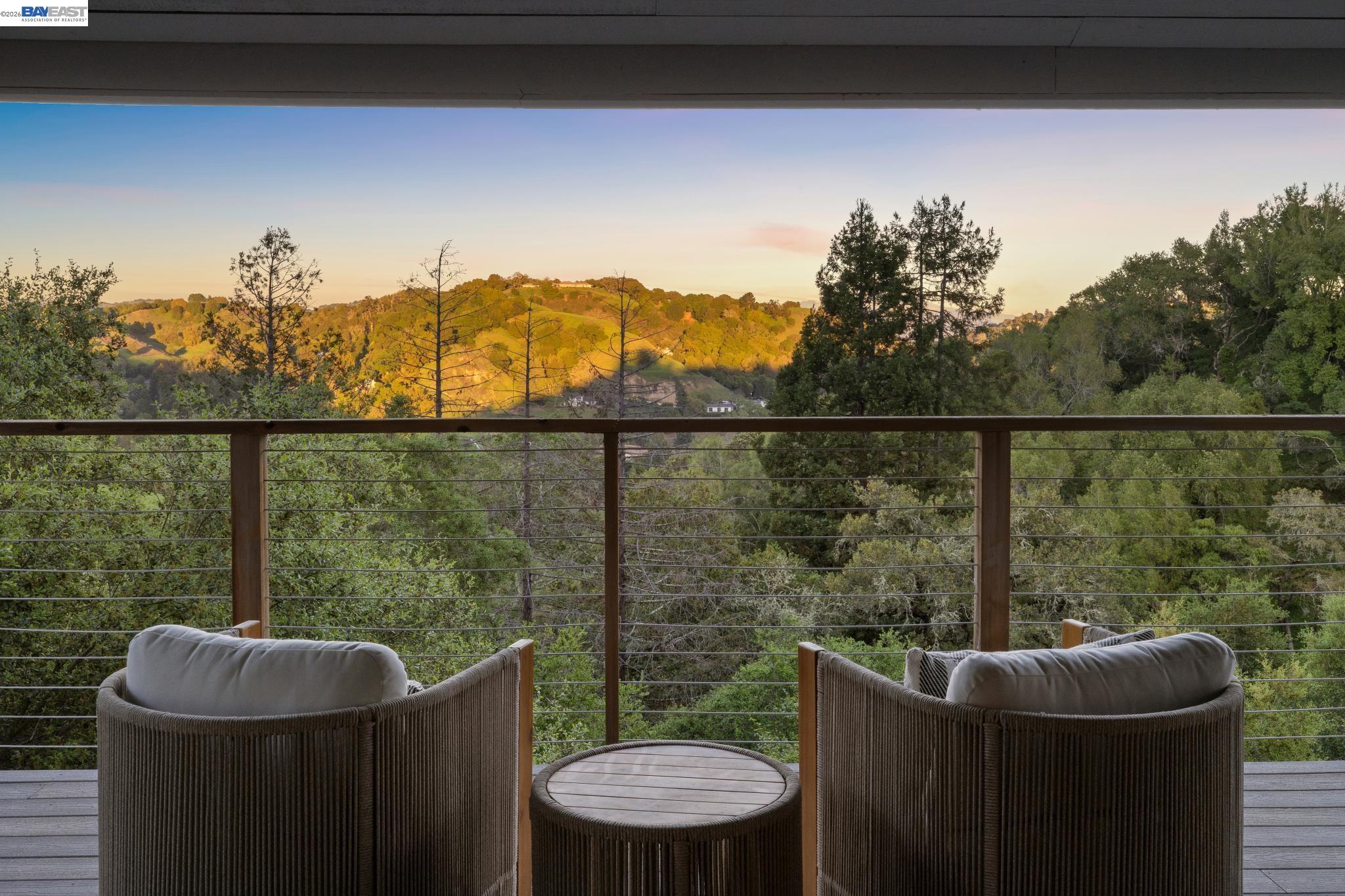 Detail Gallery Image 6 of 55 For 116 Tappan Lane, Orinda,  CA 94563 - 4 Beds | 2/2 Baths