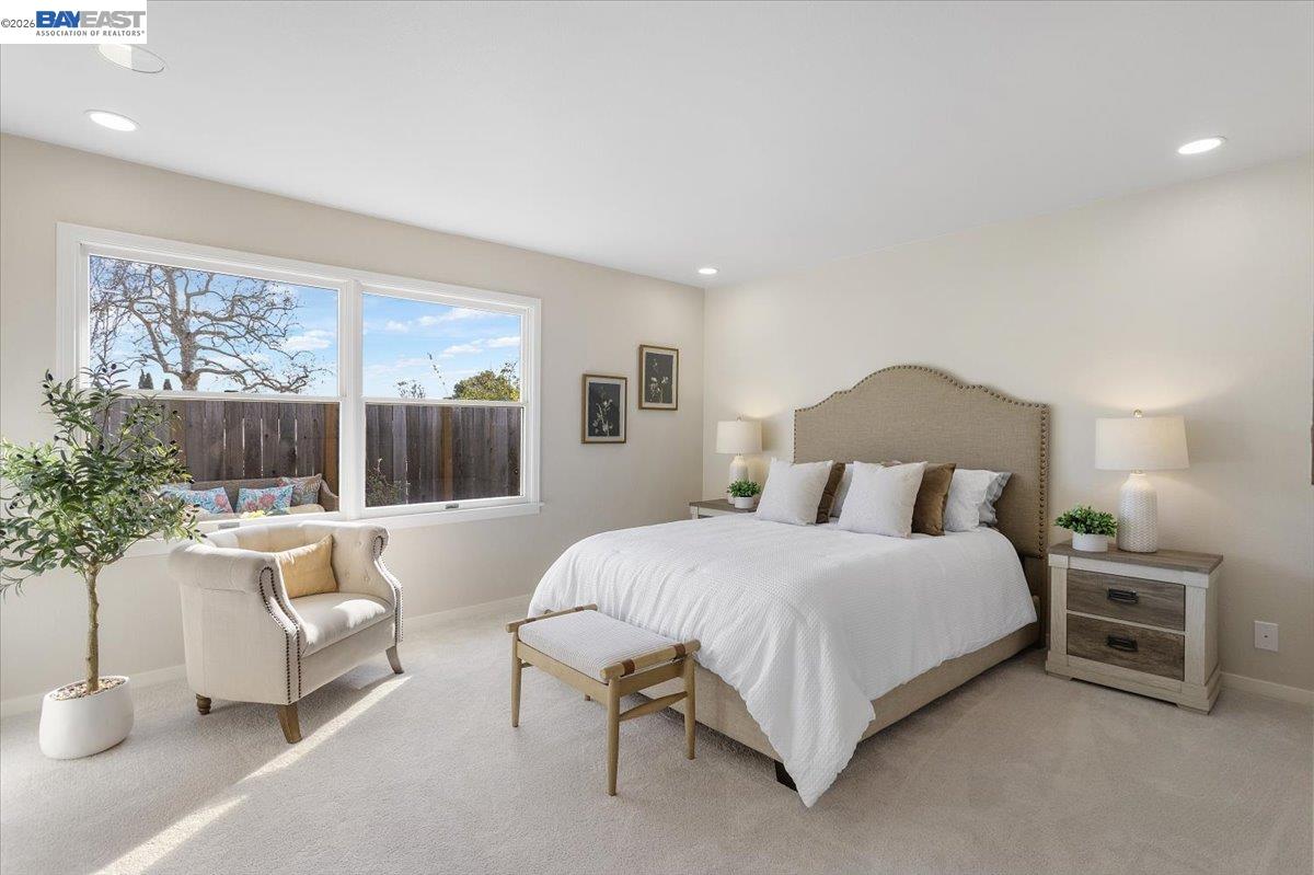 Detail Gallery Image 3 of 55 For 632 Centre Court, Alameda,  CA 94502 - 2 Beds | 1 Baths