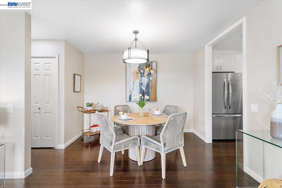 Detail Gallery Image 10 of 55 For 632 Centre Court, Alameda,  CA 94502 - 2 Beds | 1 Baths