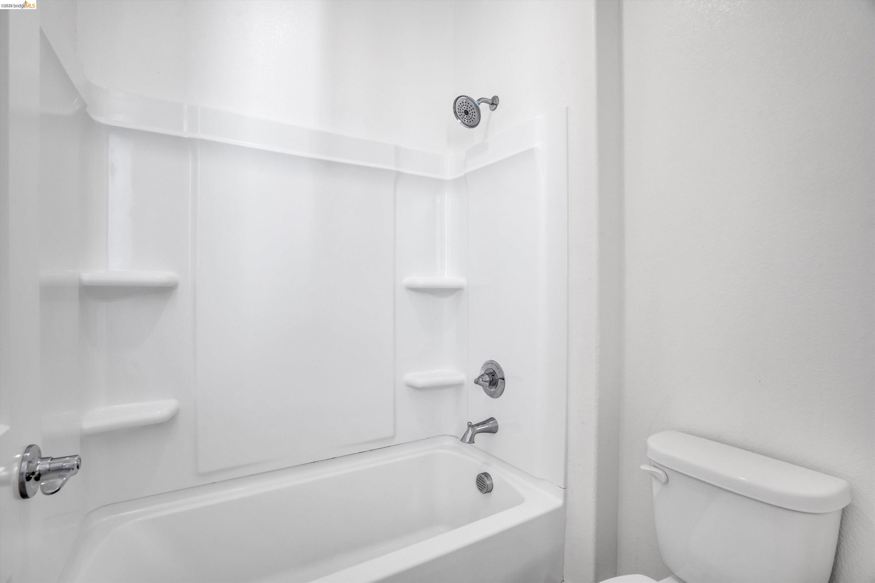 Detail Gallery Image 21 of 53 For 2404 Indigo Dr, Fairfield,  CA 94533 - 4 Beds | 2/1 Baths