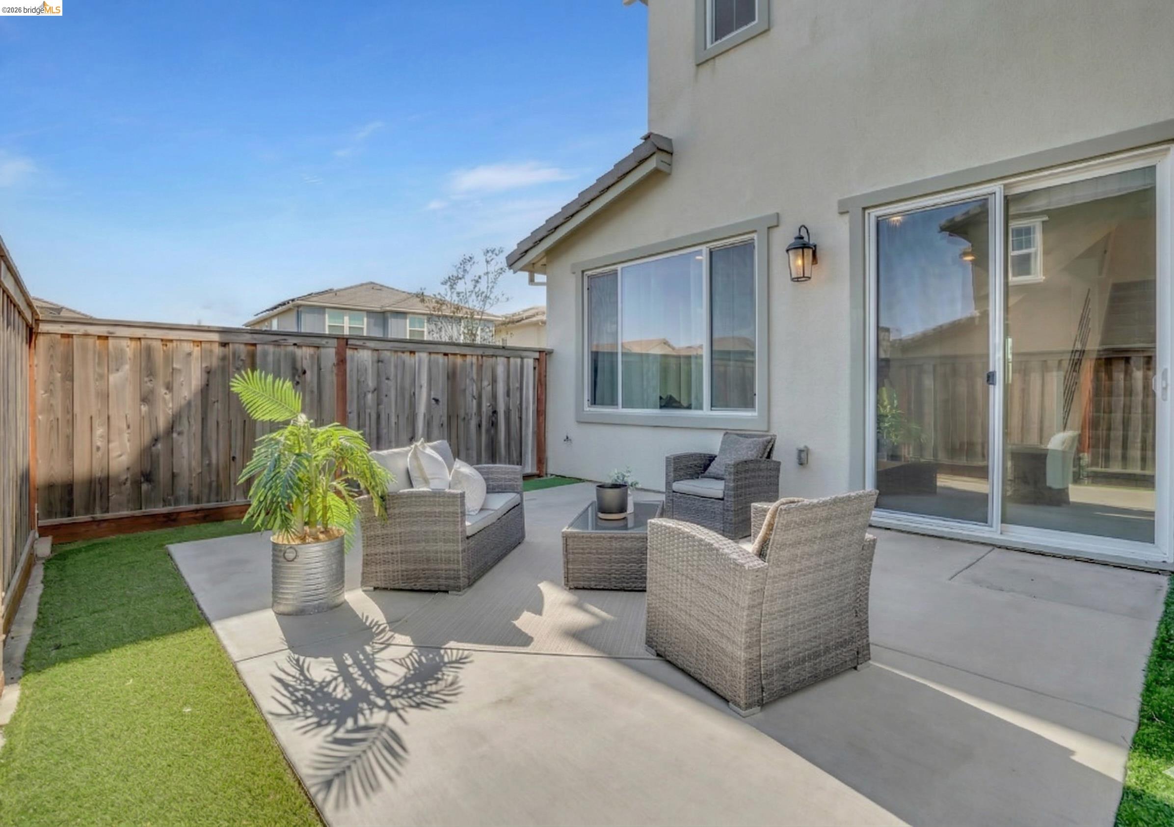 Detail Gallery Image 25 of 53 For 2404 Indigo Dr, Fairfield,  CA 94533 - 4 Beds | 2/1 Baths