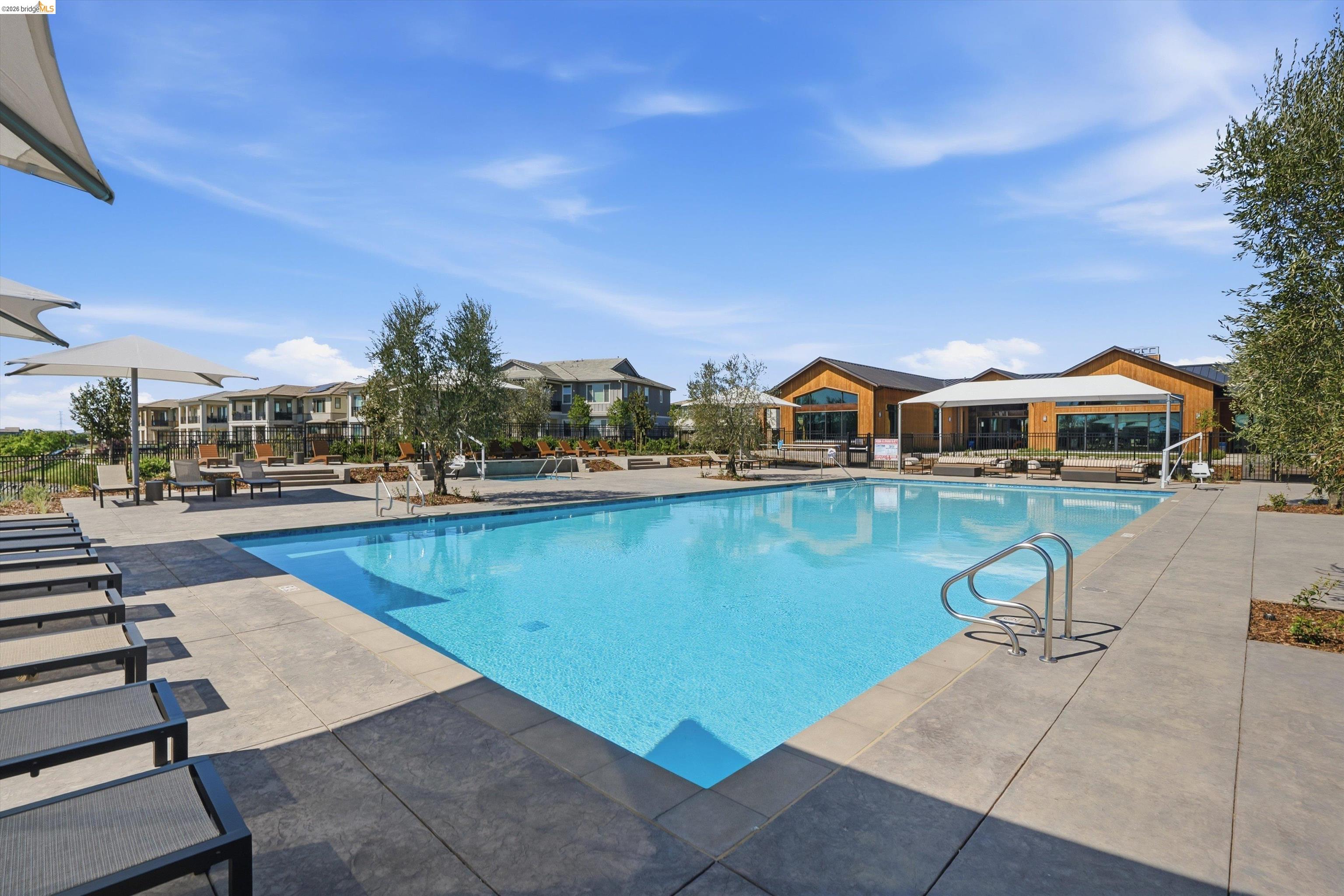 Detail Gallery Image 31 of 53 For 2404 Indigo Dr, Fairfield,  CA 94533 - 4 Beds | 2/1 Baths