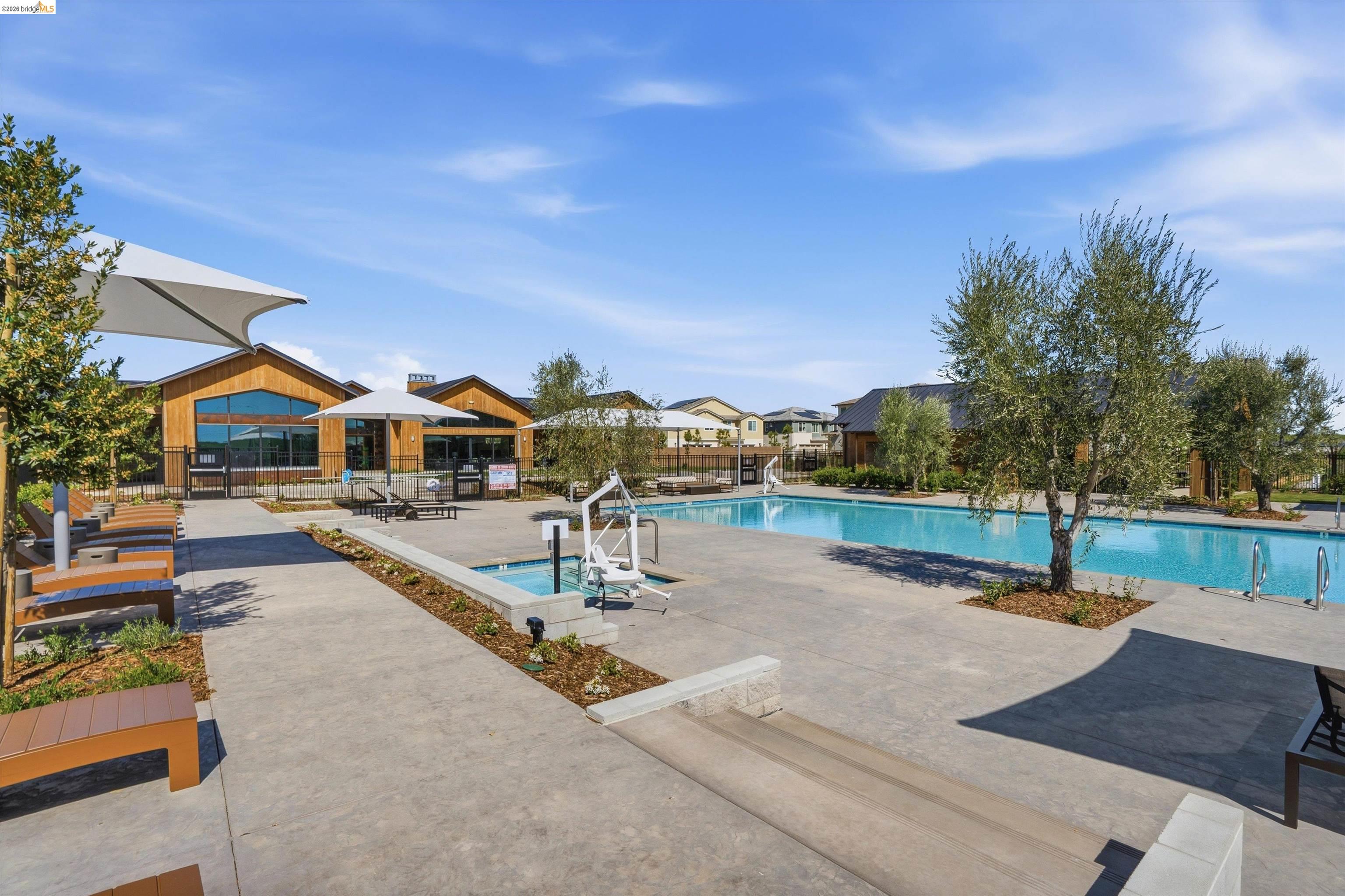 Detail Gallery Image 33 of 53 For 2404 Indigo Dr, Fairfield,  CA 94533 - 4 Beds | 2/1 Baths