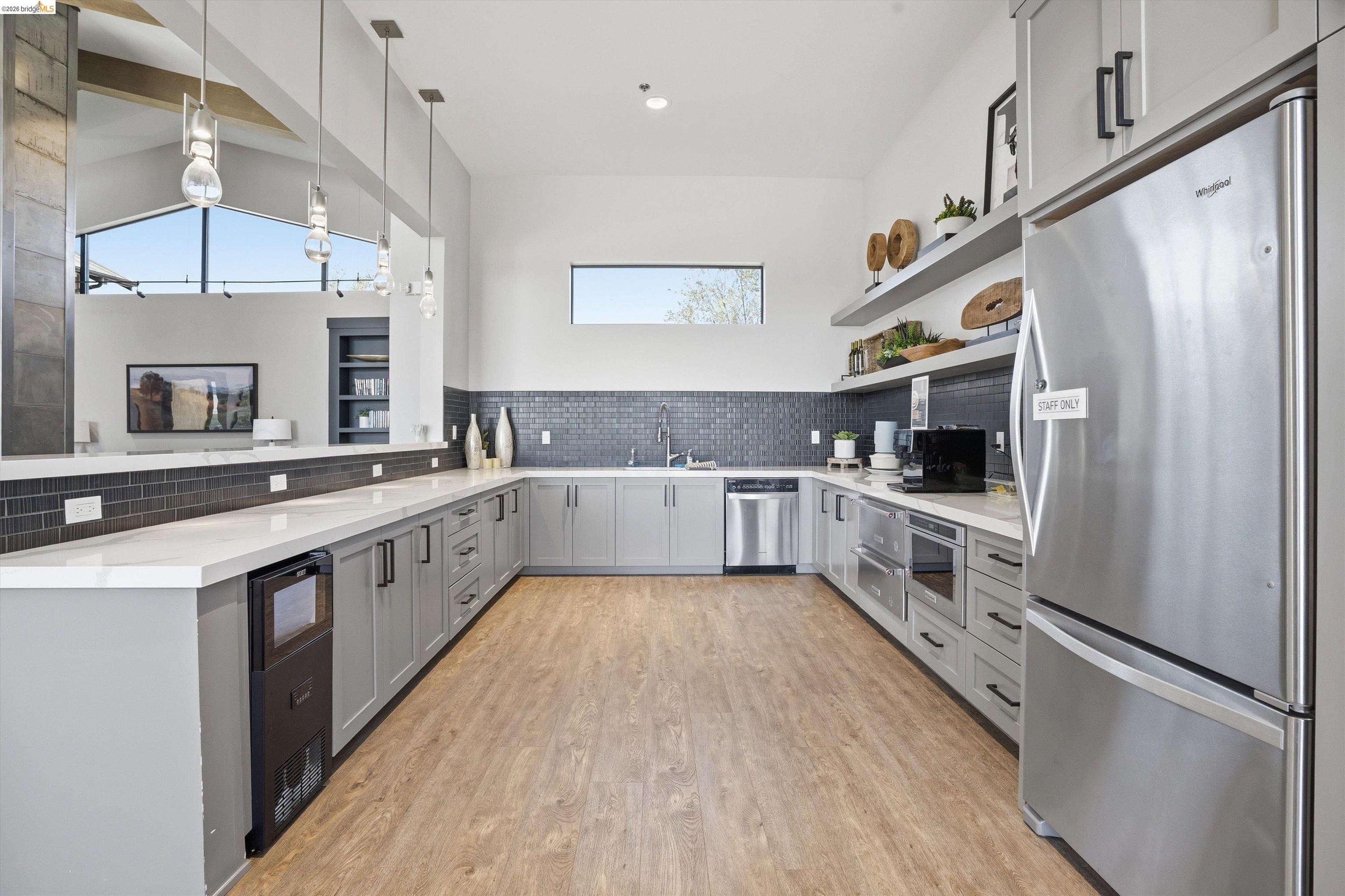 Detail Gallery Image 47 of 53 For 2404 Indigo Dr, Fairfield,  CA 94533 - 4 Beds | 2/1 Baths