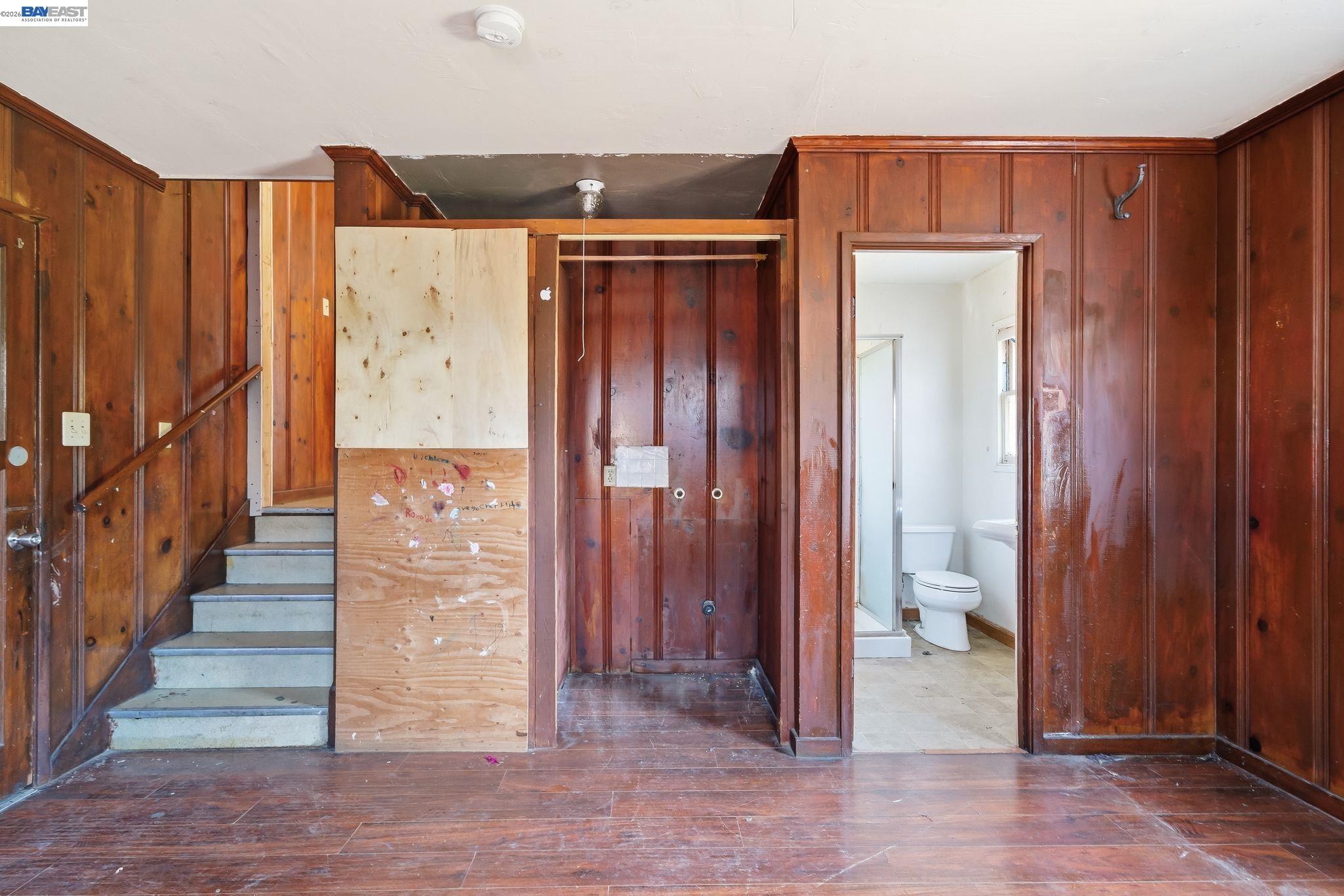 Detail Gallery Image 14 of 19 For 1363 61st Ave, Oakland,  CA 94621 - 3 Beds | 2 Baths