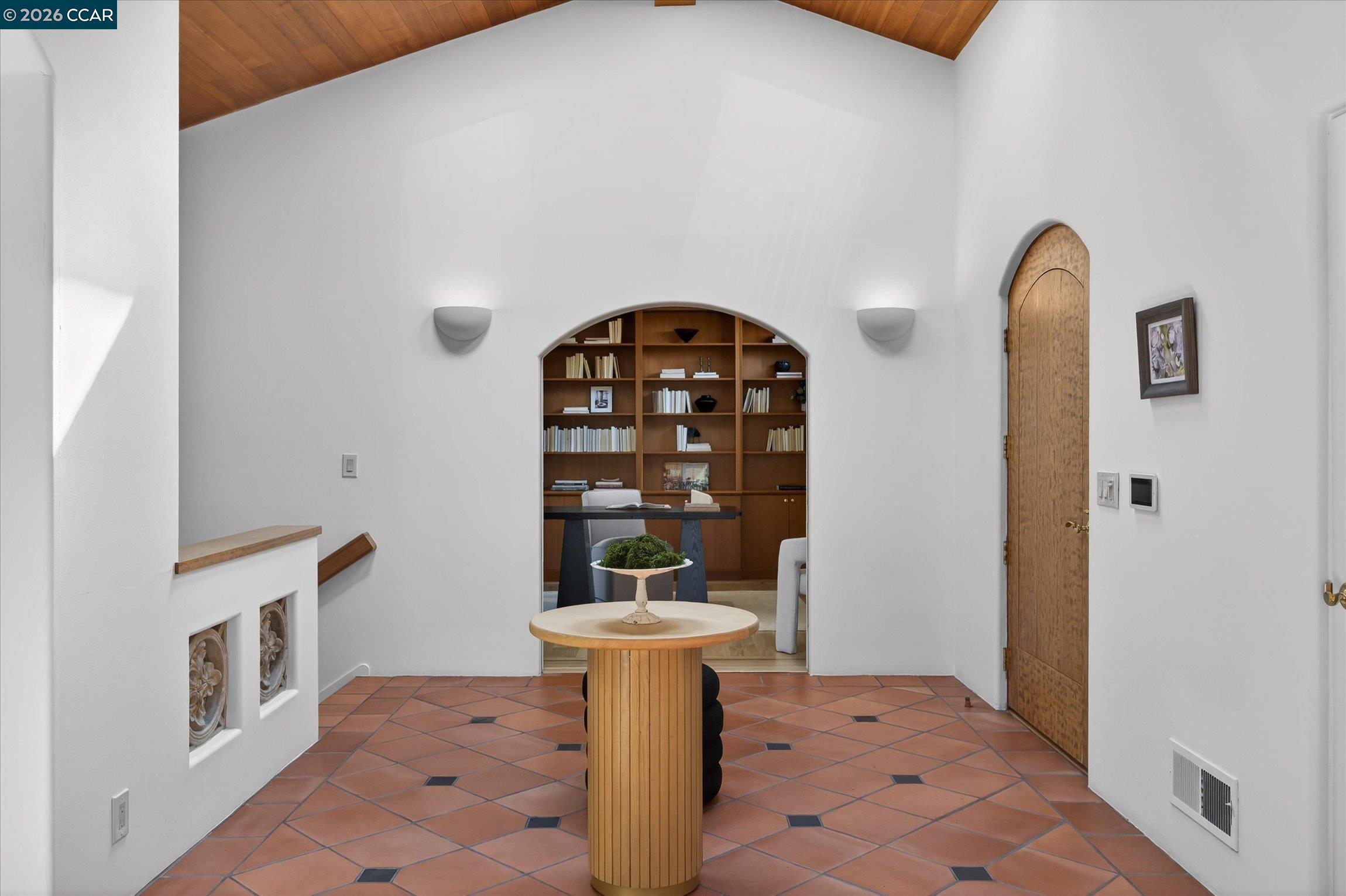 Detail Gallery Image 12 of 55 For 25 Woodacres Ct, Orinda,  CA 94563 - 4 Beds | 3/1 Baths