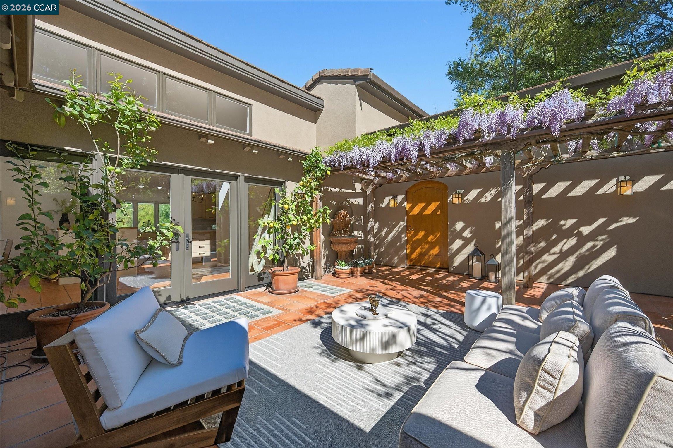 Detail Gallery Image 20 of 55 For 25 Woodacres Ct, Orinda,  CA 94563 - 4 Beds | 3/1 Baths
