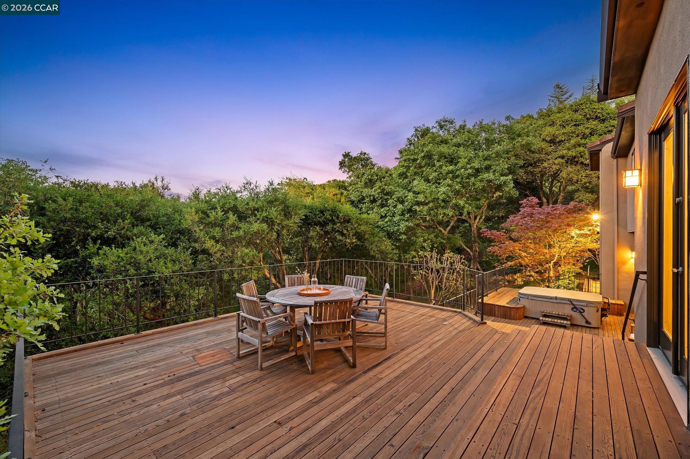 Detail Gallery Image 29 of 55 For 25 Woodacres Ct, Orinda,  CA 94563 - 4 Beds | 3/1 Baths