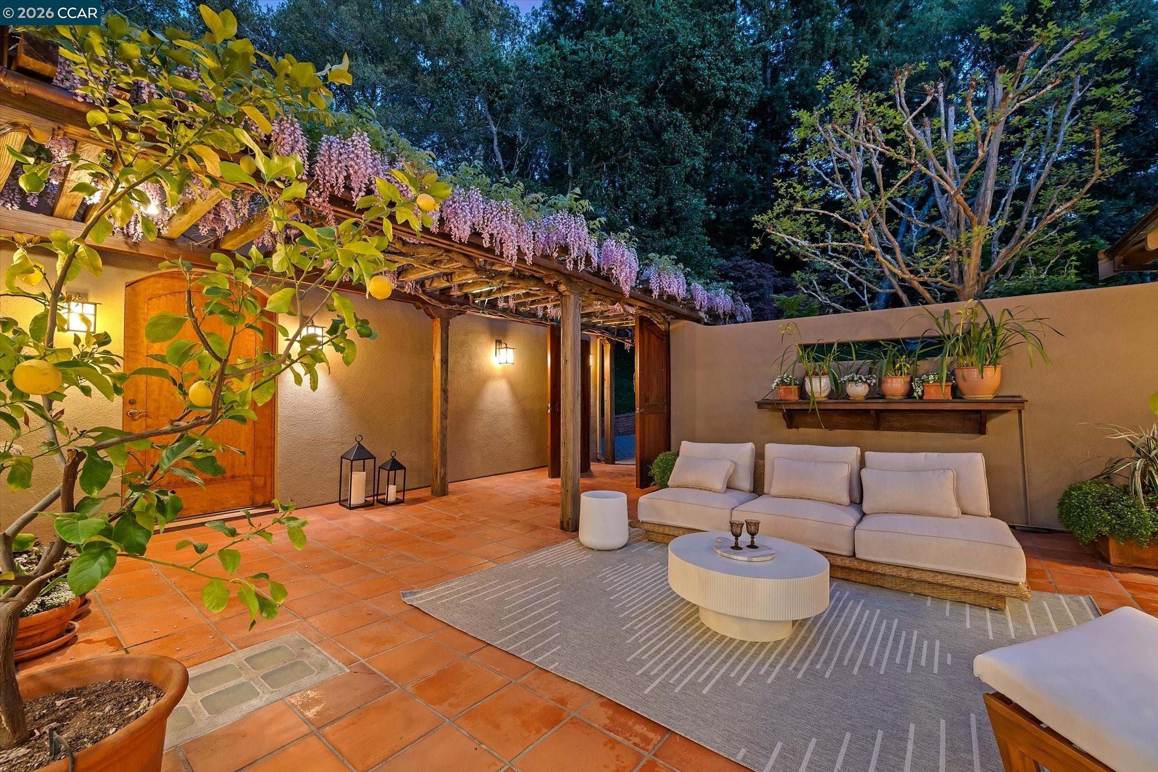 Detail Gallery Image 6 of 55 For 25 Woodacres Ct, Orinda,  CA 94563 - 4 Beds | 3/1 Baths