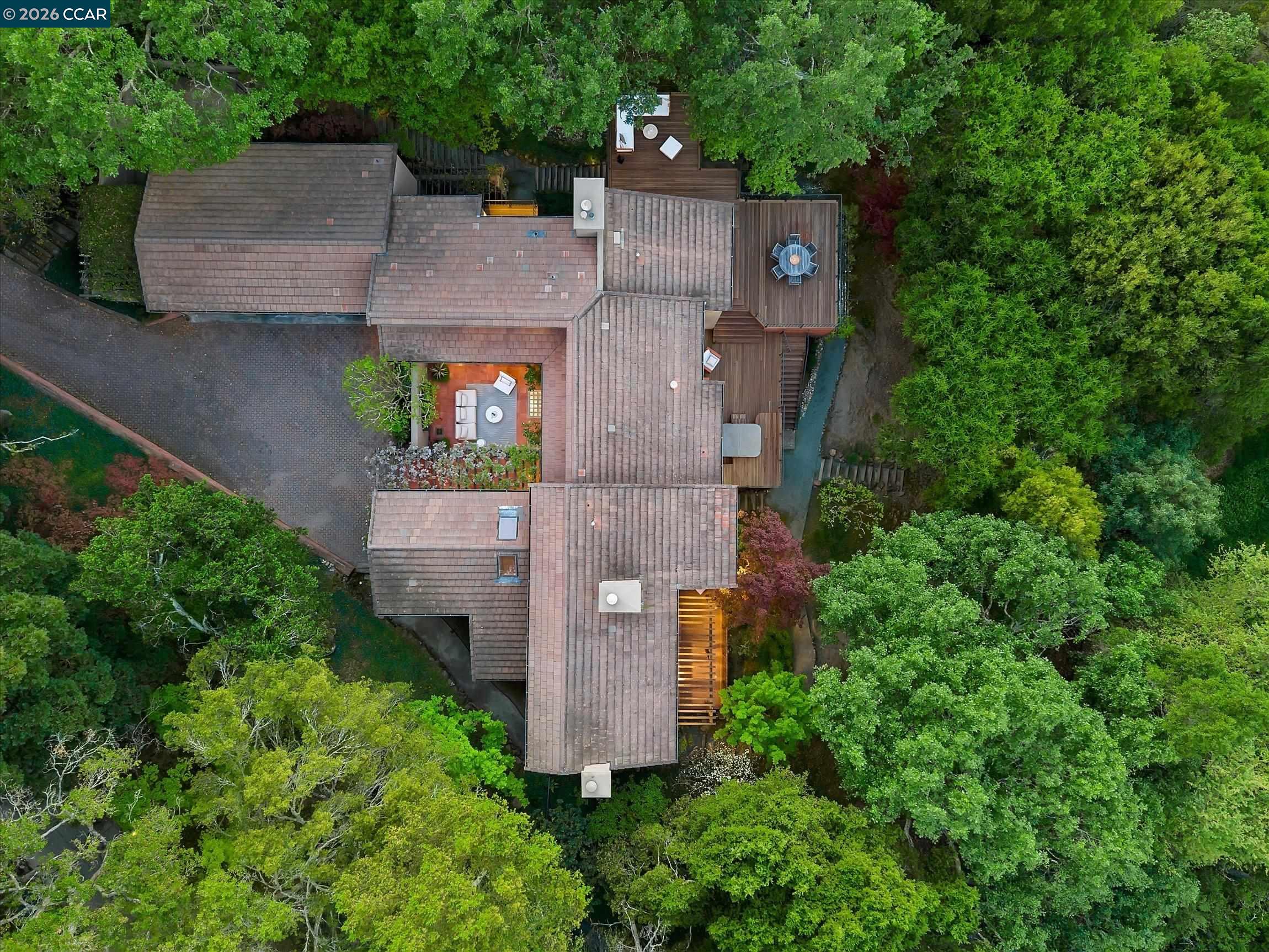 Detail Gallery Image 53 of 55 For 25 Woodacres Ct, Orinda,  CA 94563 - 4 Beds | 3/1 Baths