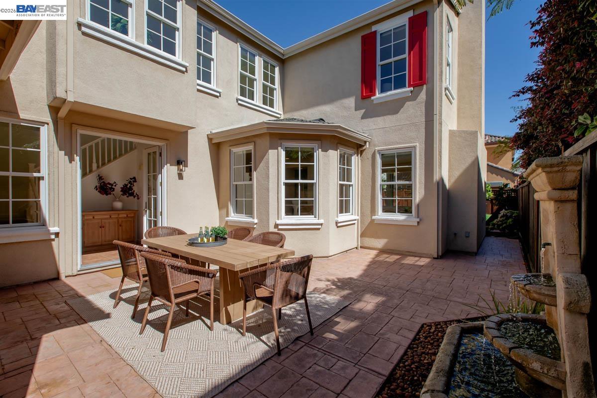 Detail Gallery Image 30 of 60 For 2358 Coral Sea St, Alameda,  CA 94501 - 4 Beds | 2/1 Baths