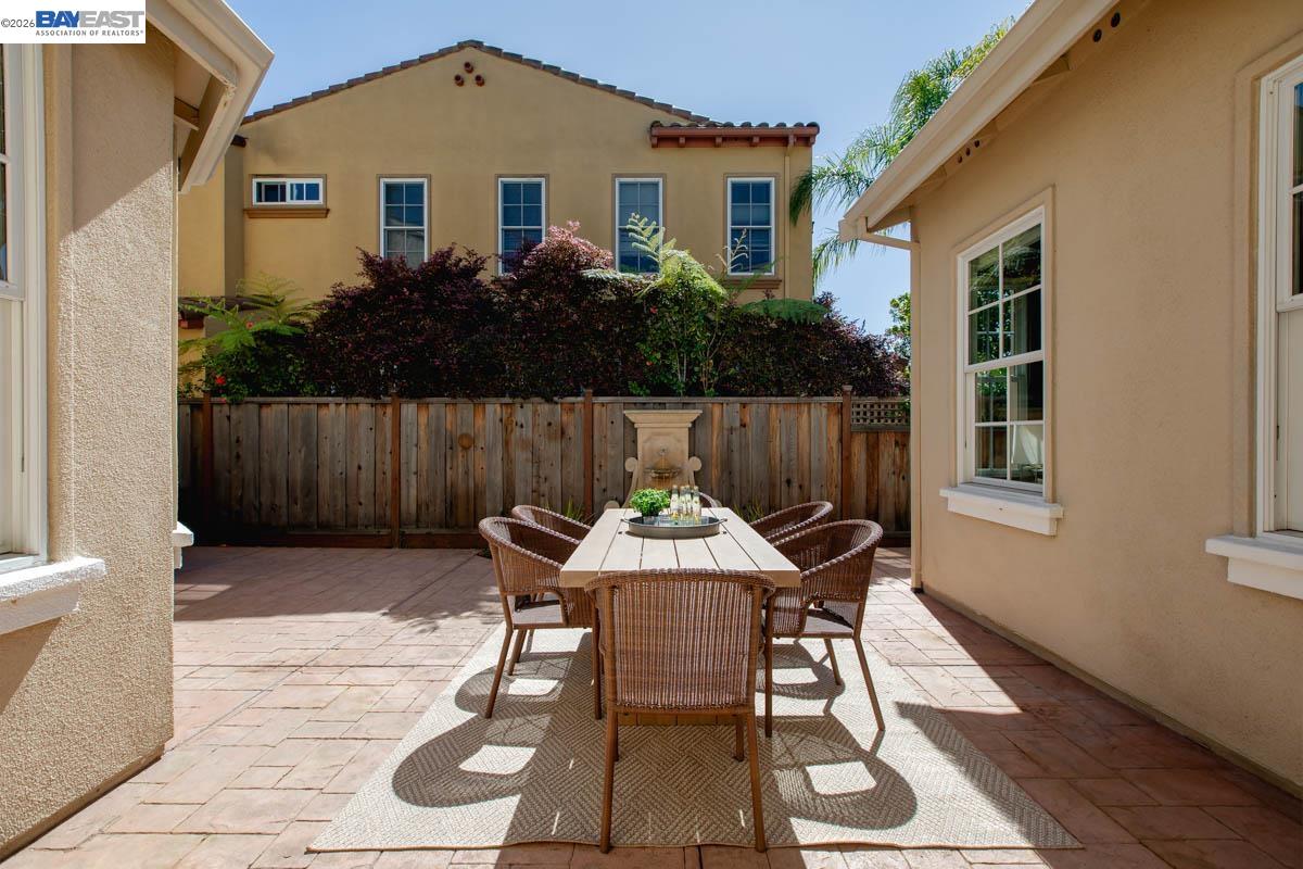 Detail Gallery Image 32 of 60 For 2358 Coral Sea St, Alameda,  CA 94501 - 4 Beds | 2/1 Baths
