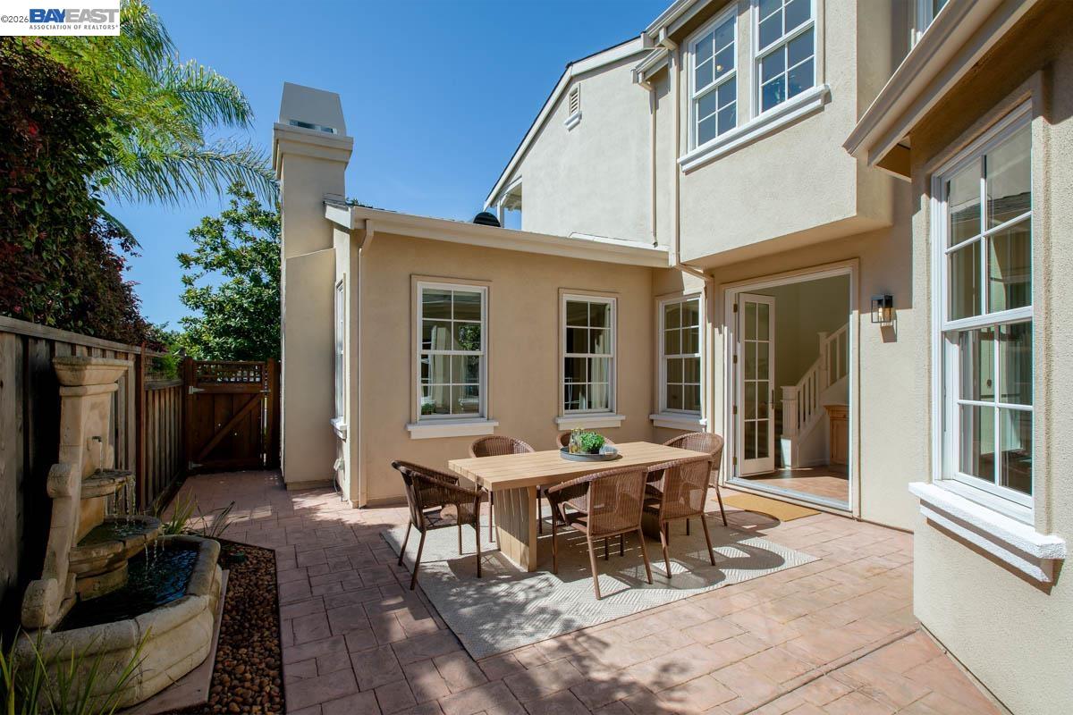 Detail Gallery Image 33 of 60 For 2358 Coral Sea St, Alameda,  CA 94501 - 4 Beds | 2/1 Baths