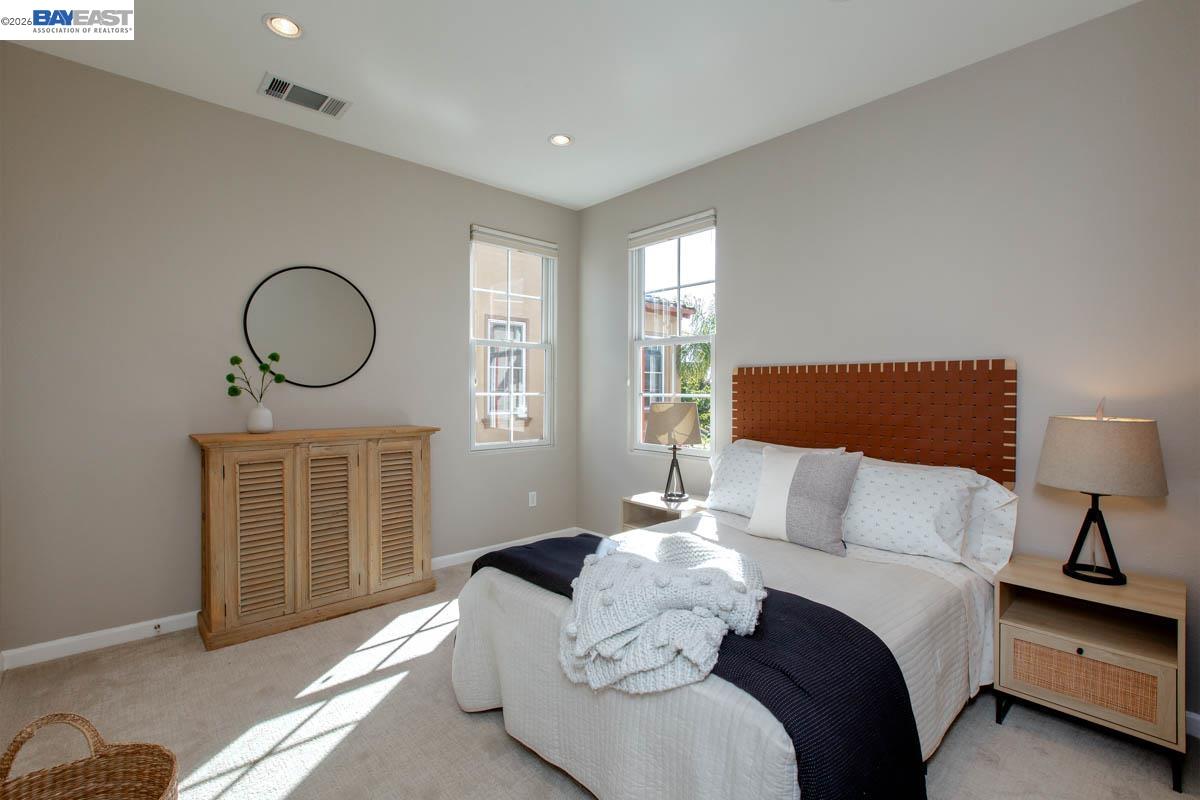 Detail Gallery Image 51 of 60 For 2358 Coral Sea St, Alameda,  CA 94501 - 4 Beds | 2/1 Baths