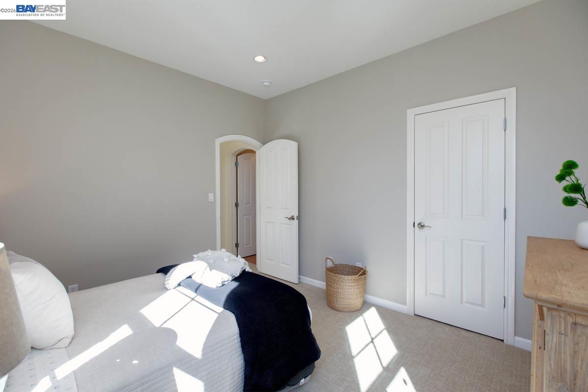 Detail Gallery Image 52 of 60 For 2358 Coral Sea St, Alameda,  CA 94501 - 4 Beds | 2/1 Baths