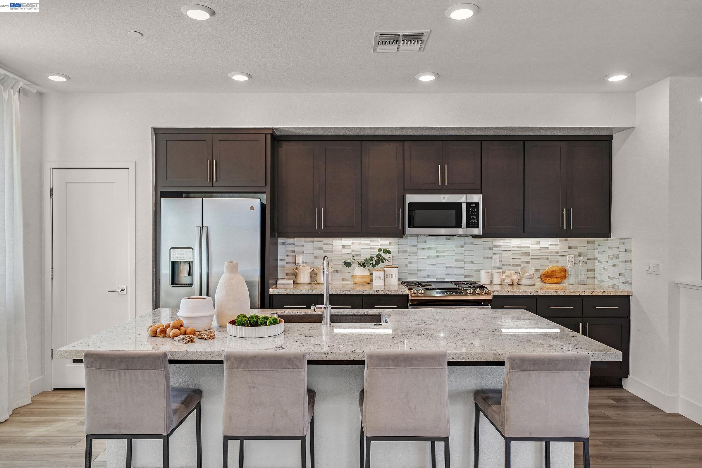 Photo #9: 41128677 Listing: Photo #9