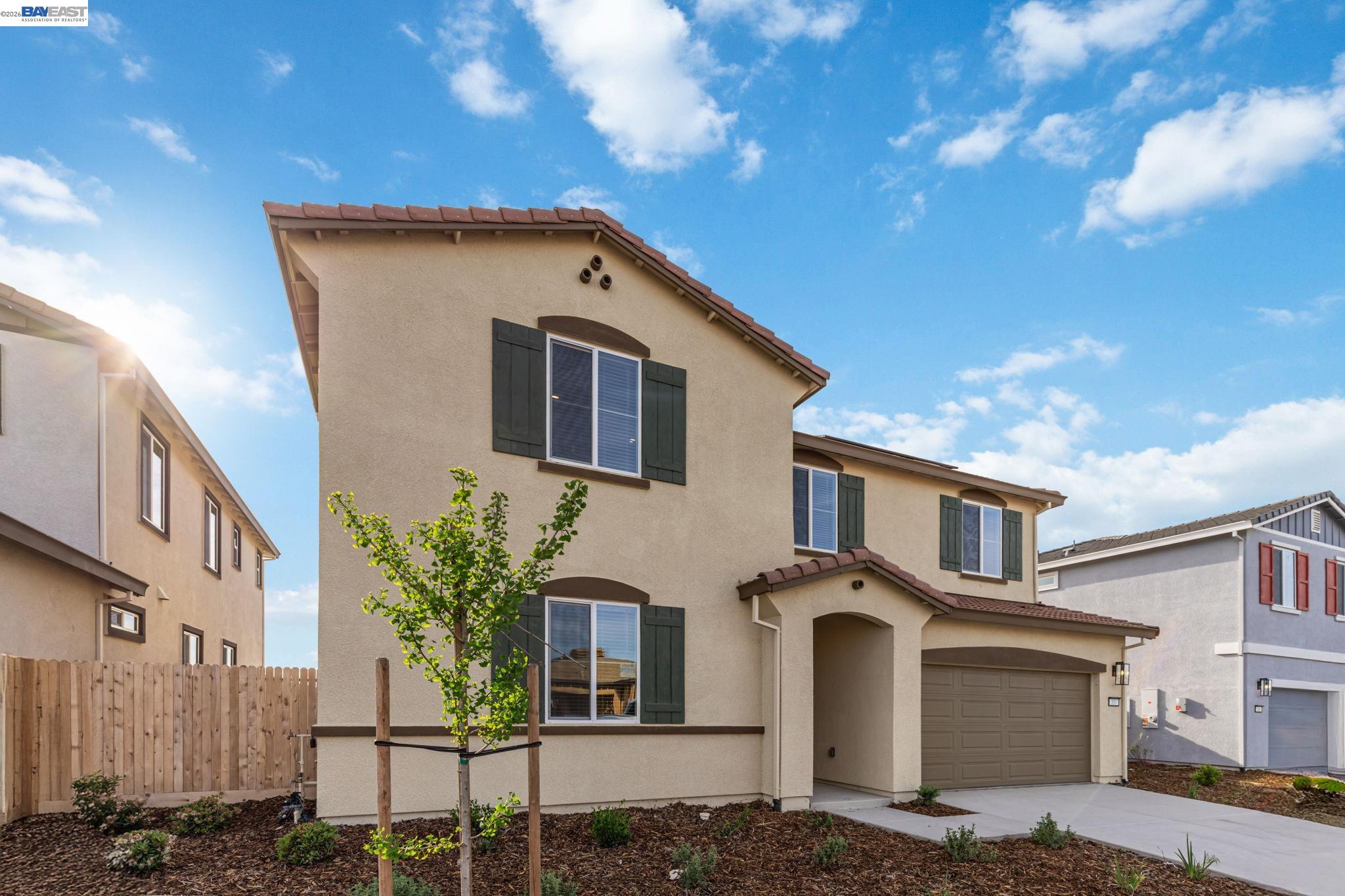 Detail Gallery Image 2 of 38 For 337 Frizzante Lane, Manteca,  CA 95337 - 4 Beds | 3 Baths