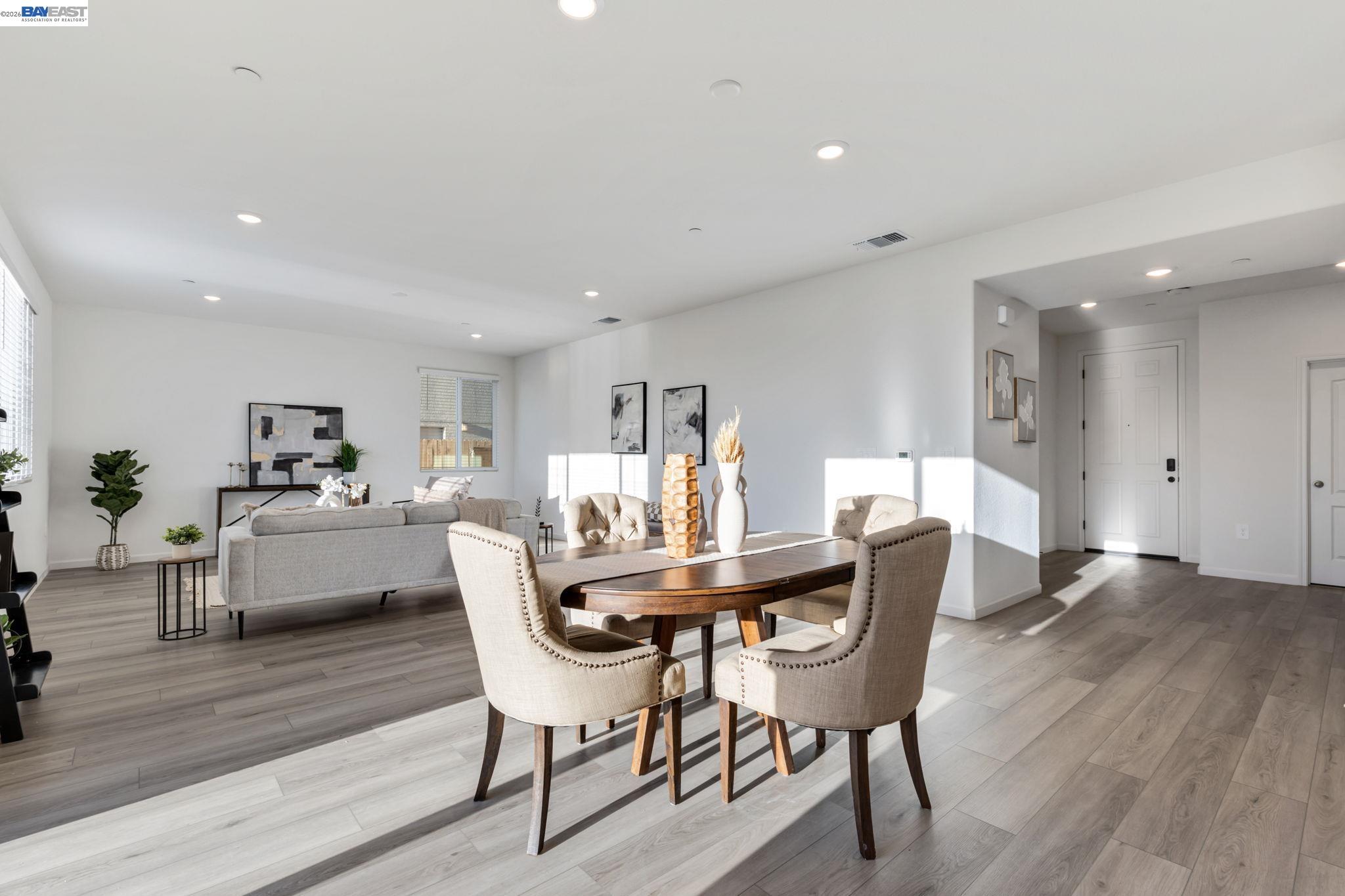 Detail Gallery Image 12 of 38 For 337 Frizzante Lane, Manteca,  CA 95337 - 4 Beds | 3 Baths