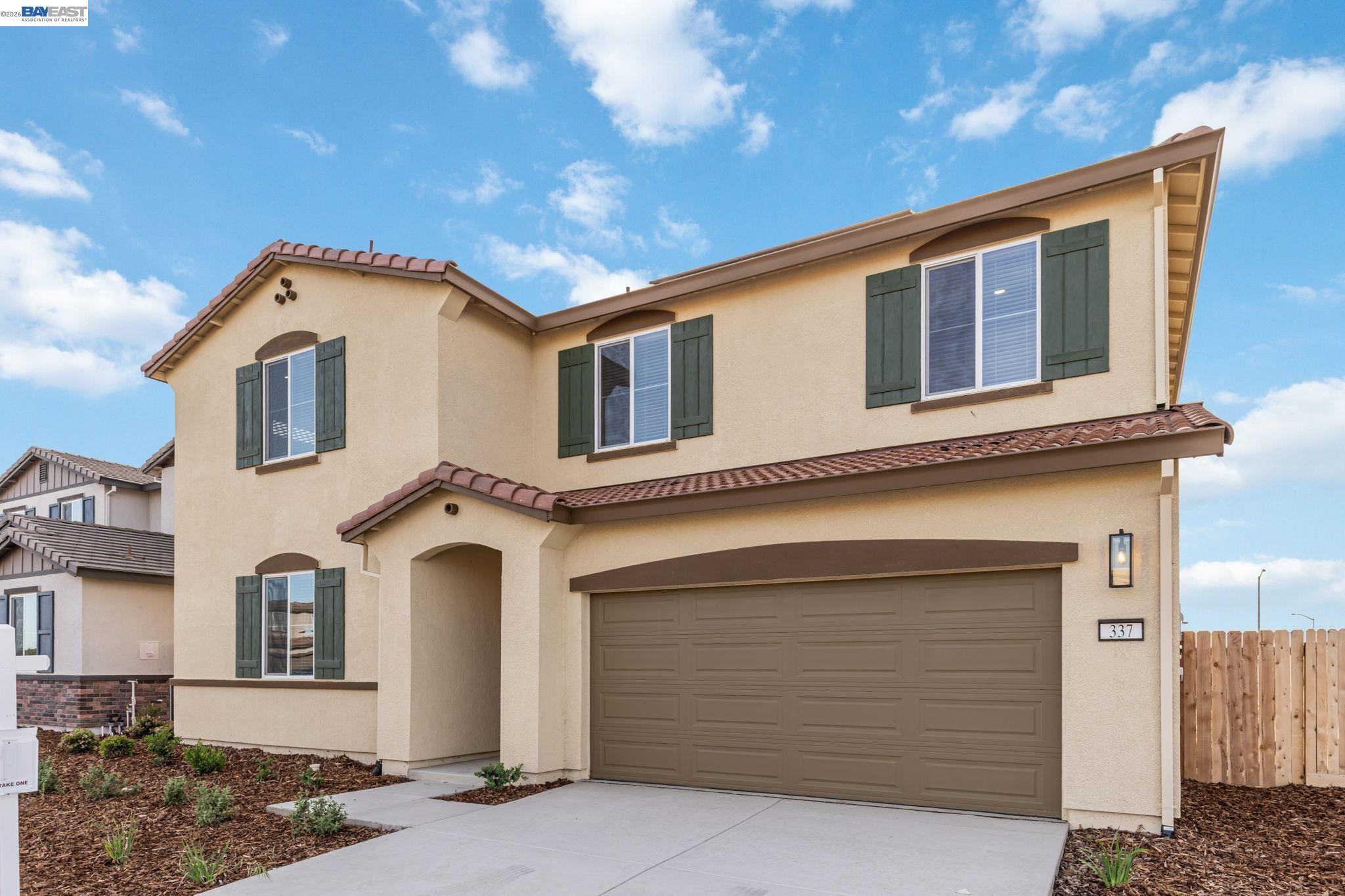 Detail Gallery Image 3 of 38 For 337 Frizzante Lane, Manteca,  CA 95337 - 4 Beds | 3 Baths