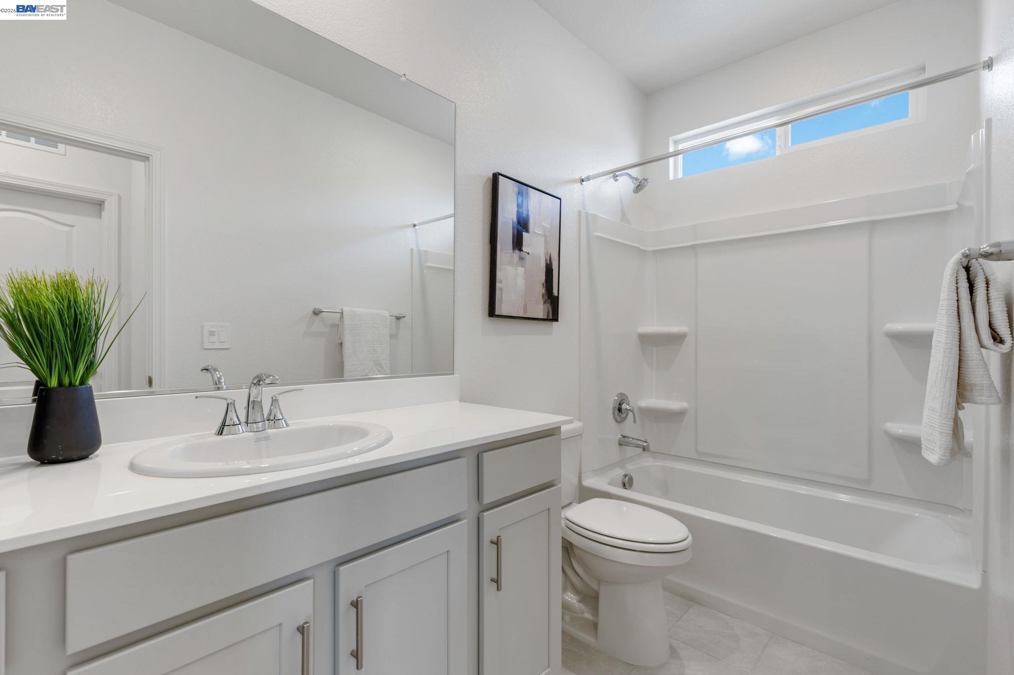 Detail Gallery Image 28 of 38 For 337 Frizzante Lane, Manteca,  CA 95337 - 4 Beds | 3 Baths