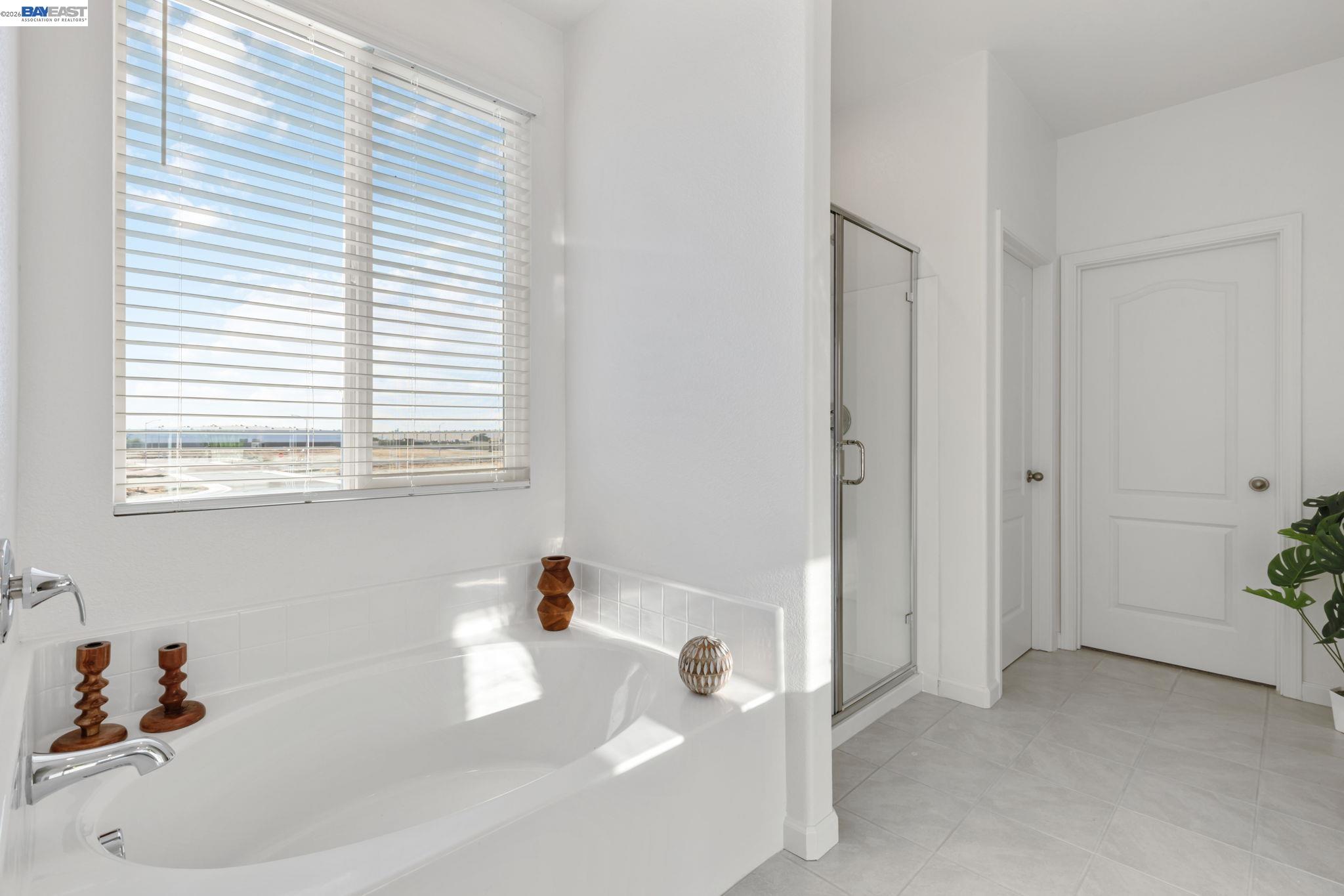 Detail Gallery Image 33 of 38 For 337 Frizzante Lane, Manteca,  CA 95337 - 4 Beds | 3 Baths