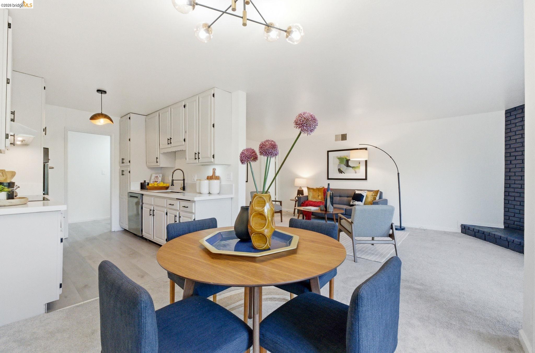 Photo #12: 41128680 Listing: Photo #12