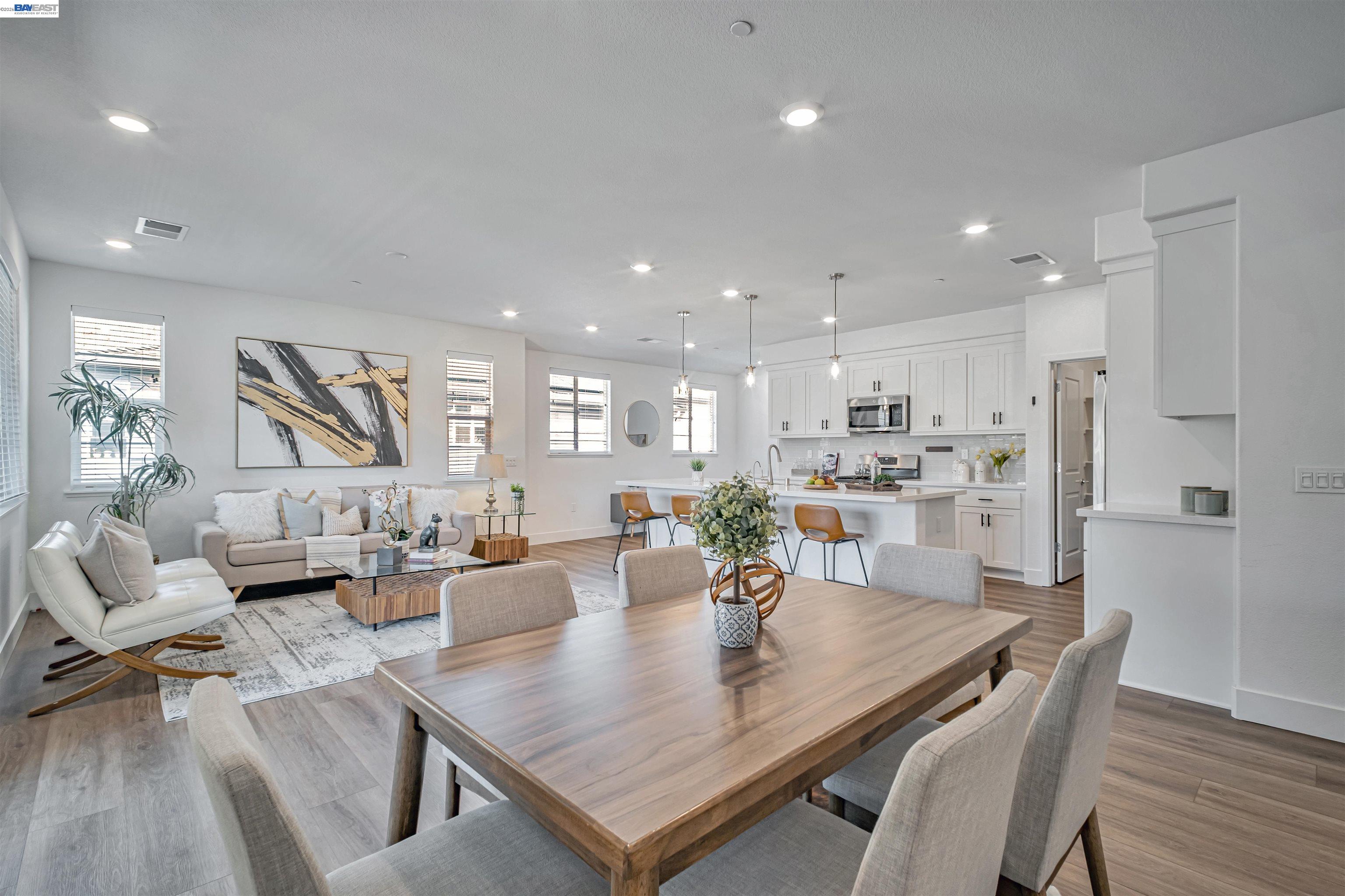 Detail Gallery Image 11 of 25 For 675 Delve Ct, Hayward,  CA 94544 - 2 Beds | 2 Baths