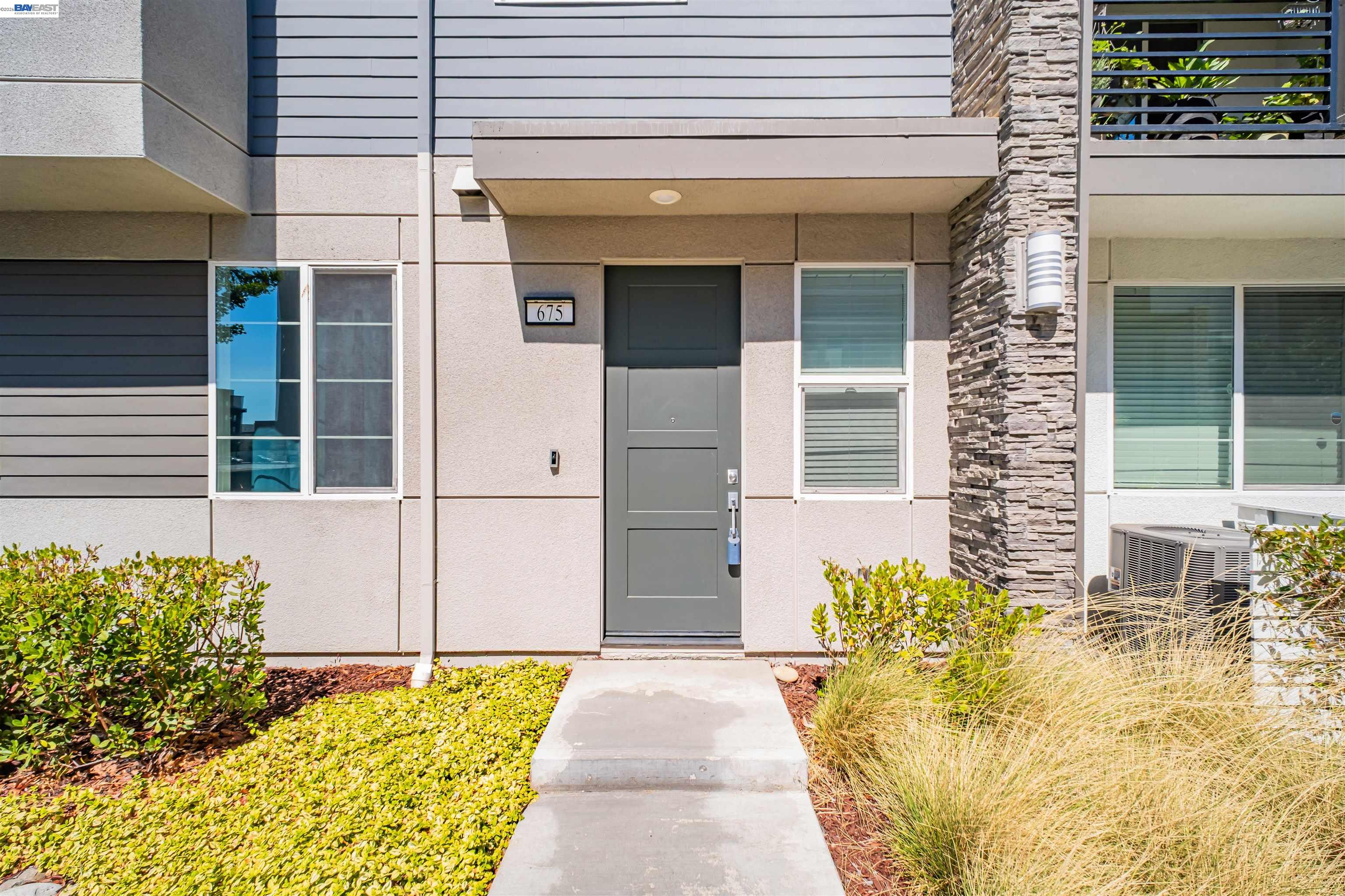 Detail Gallery Image 16 of 25 For 675 Delve Ct, Hayward,  CA 94544 - 2 Beds | 2 Baths