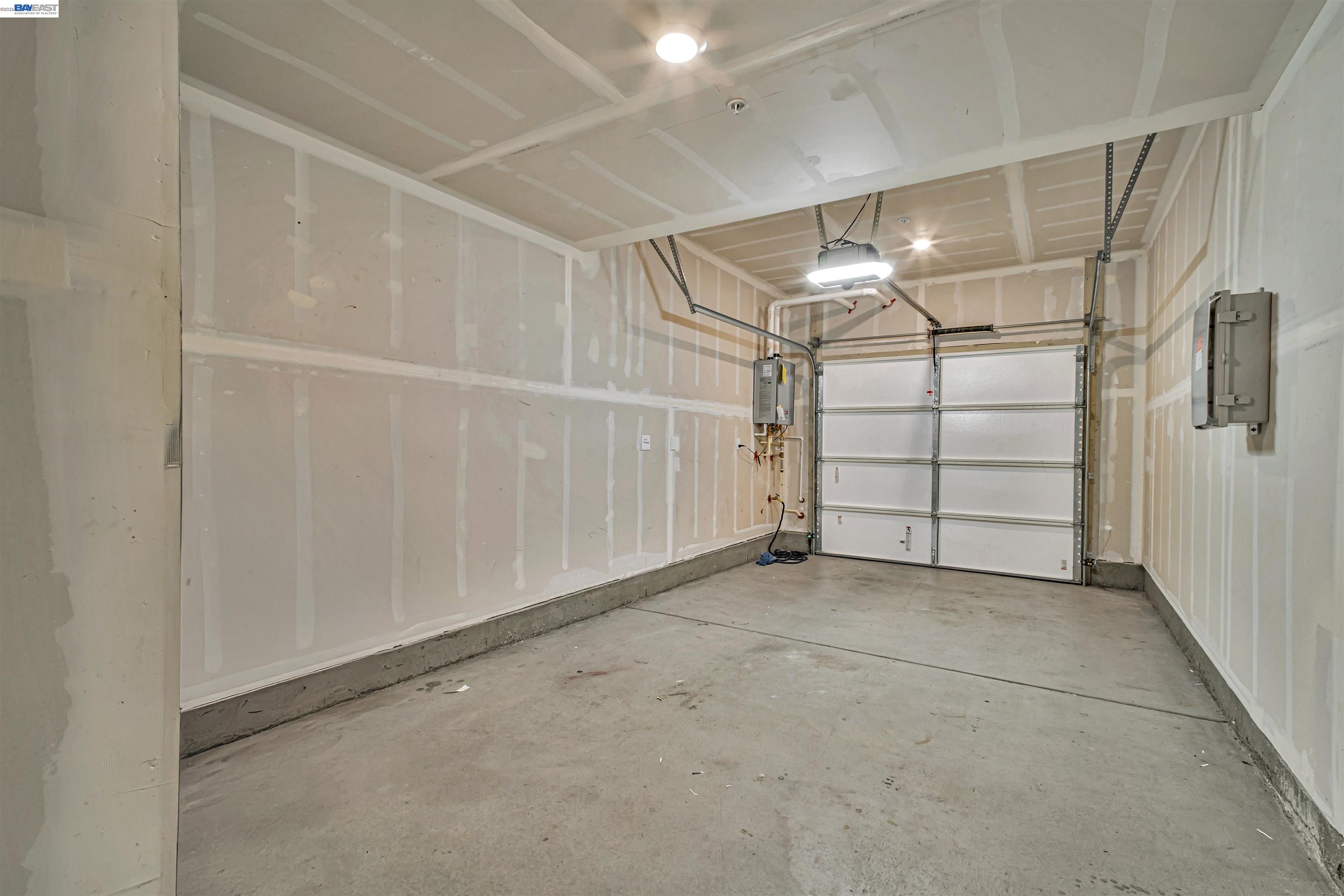 Detail Gallery Image 18 of 25 For 675 Delve Ct, Hayward,  CA 94544 - 2 Beds | 2 Baths