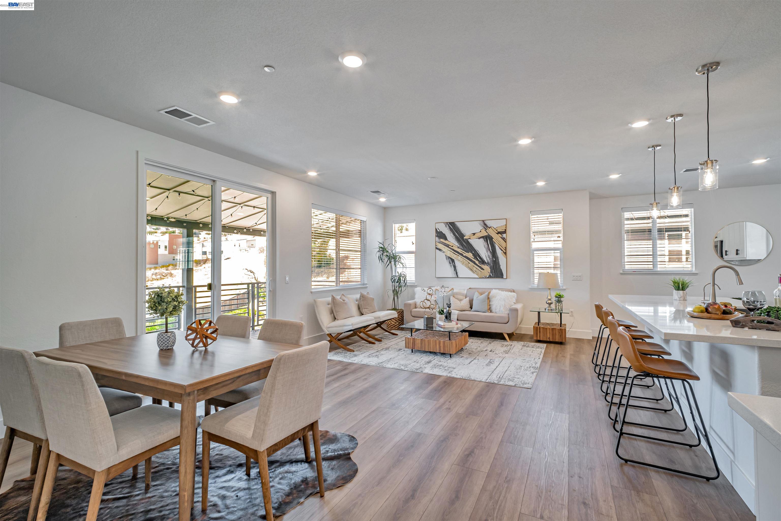 Detail Gallery Image 10 of 25 For 675 Delve Ct, Hayward,  CA 94544 - 2 Beds | 2 Baths