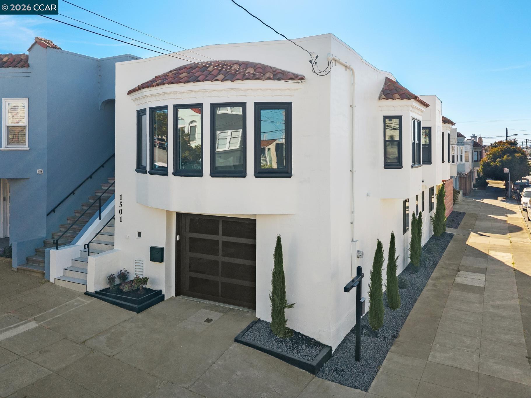 Detail Gallery Image 4 of 60 For 1501 28th Ave, San Francisco,  CA 94122 - 4 Beds | 4/2 Baths