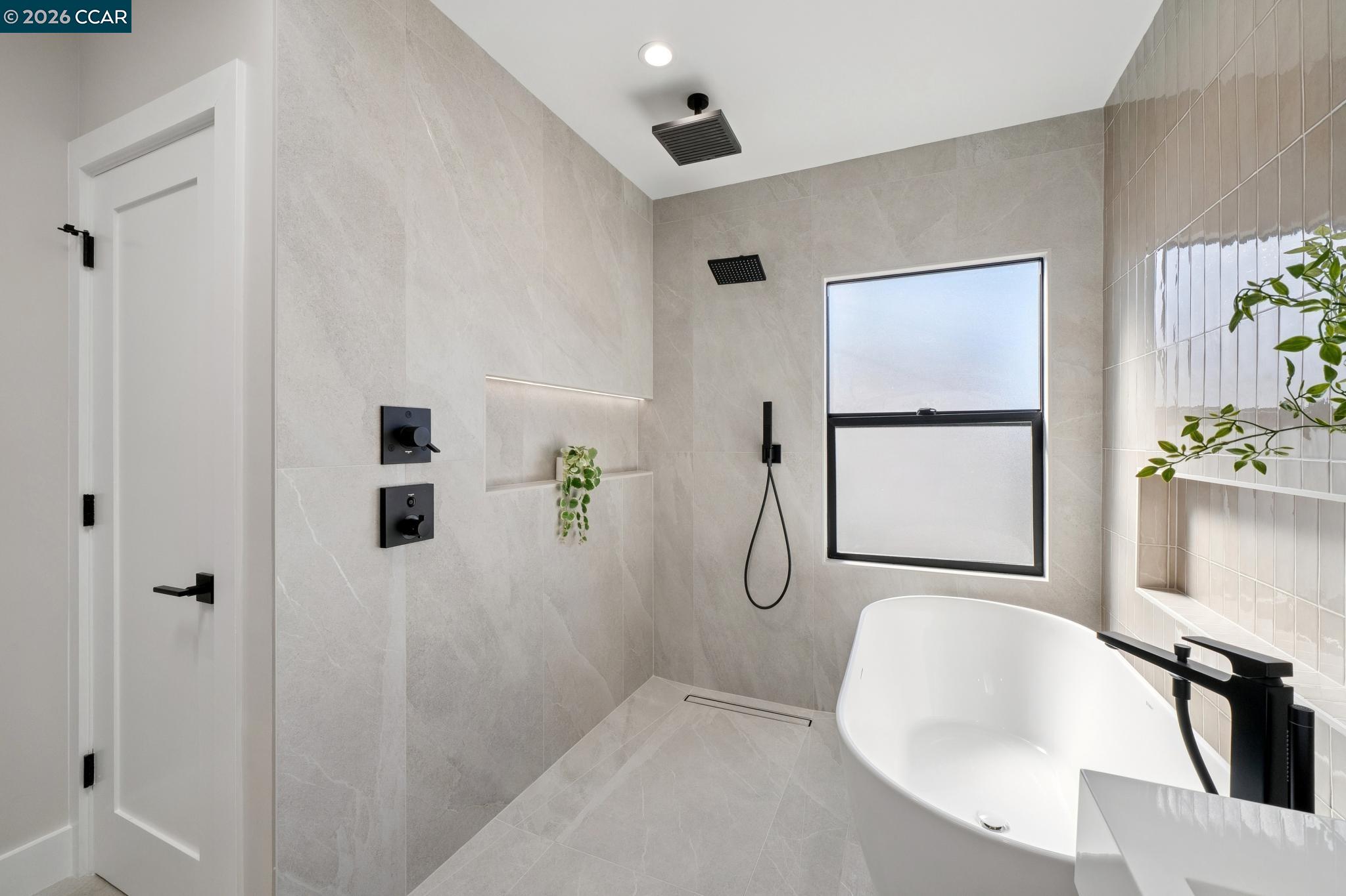 Detail Gallery Image 31 of 60 For 1501 28th Ave, San Francisco,  CA 94122 - 4 Beds | 4/2 Baths