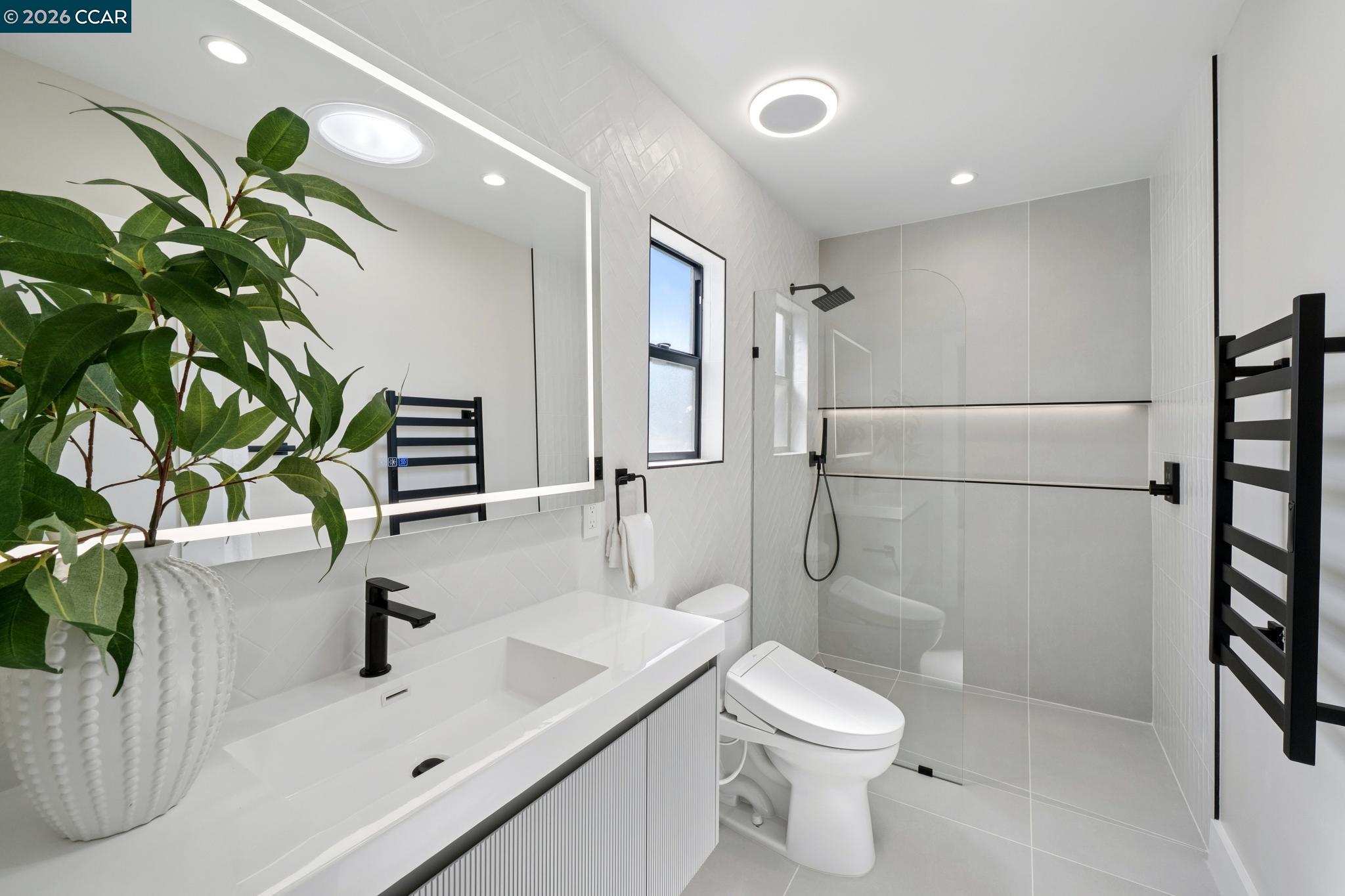 Detail Gallery Image 35 of 60 For 1501 28th Ave, San Francisco,  CA 94122 - 4 Beds | 4/2 Baths