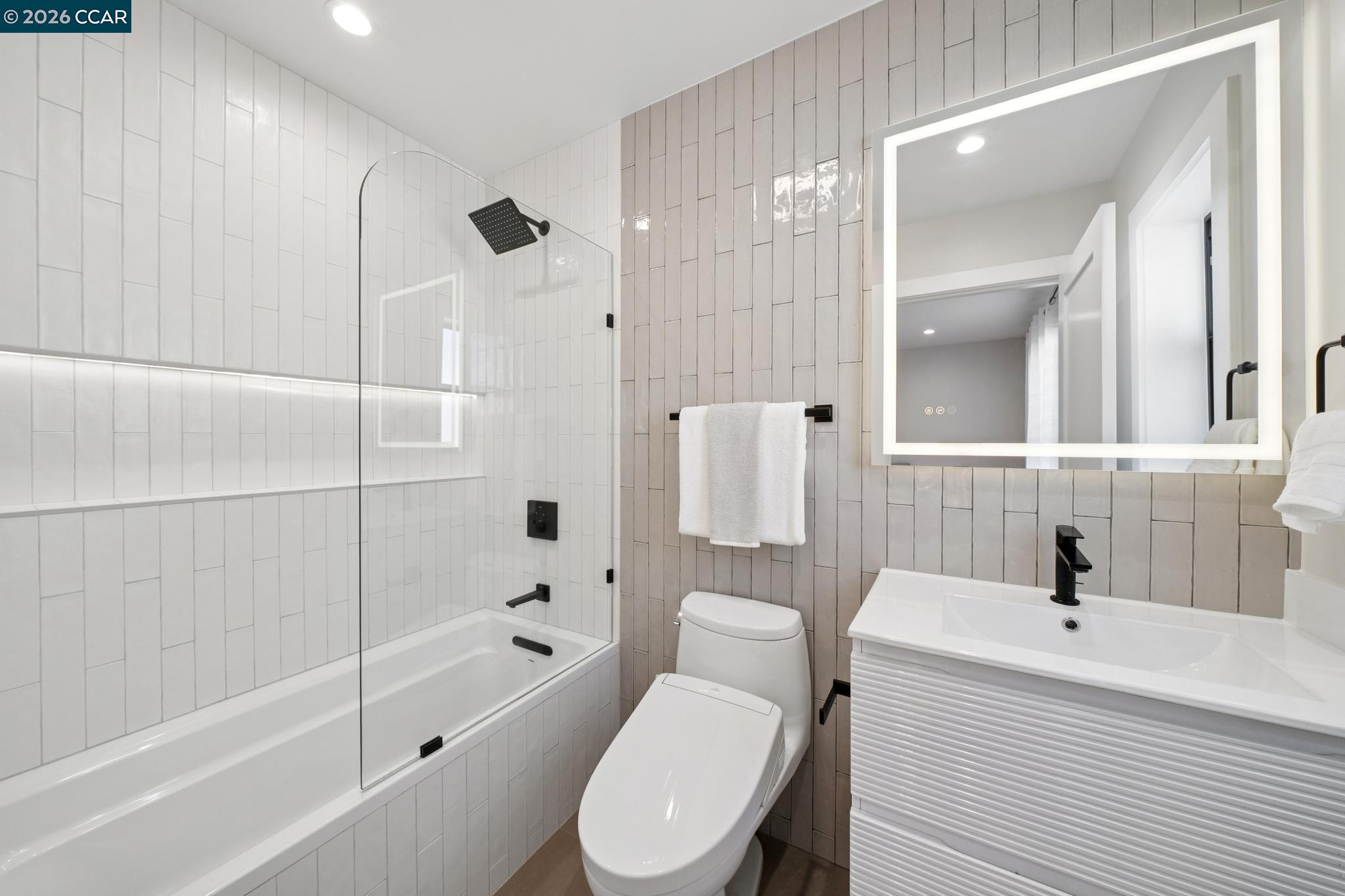 Detail Gallery Image 44 of 60 For 1501 28th Ave, San Francisco,  CA 94122 - 4 Beds | 4/2 Baths