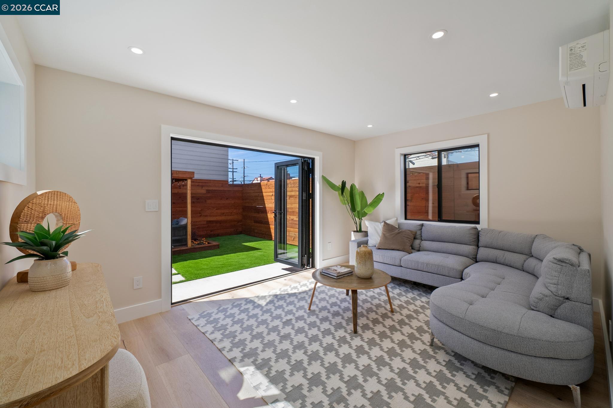 Detail Gallery Image 47 of 60 For 1501 28th Ave, San Francisco,  CA 94122 - 4 Beds | 4/2 Baths