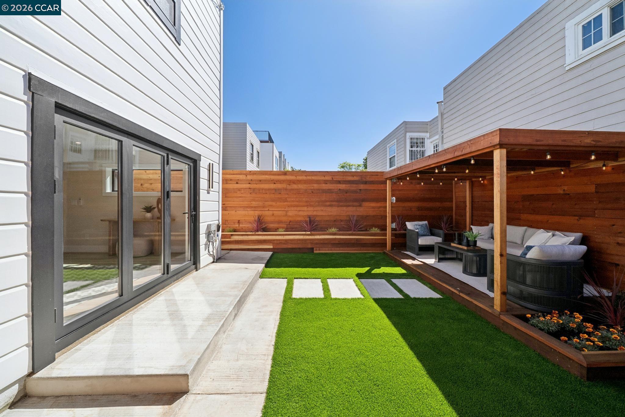 Detail Gallery Image 50 of 60 For 1501 28th Ave, San Francisco,  CA 94122 - 4 Beds | 4/2 Baths