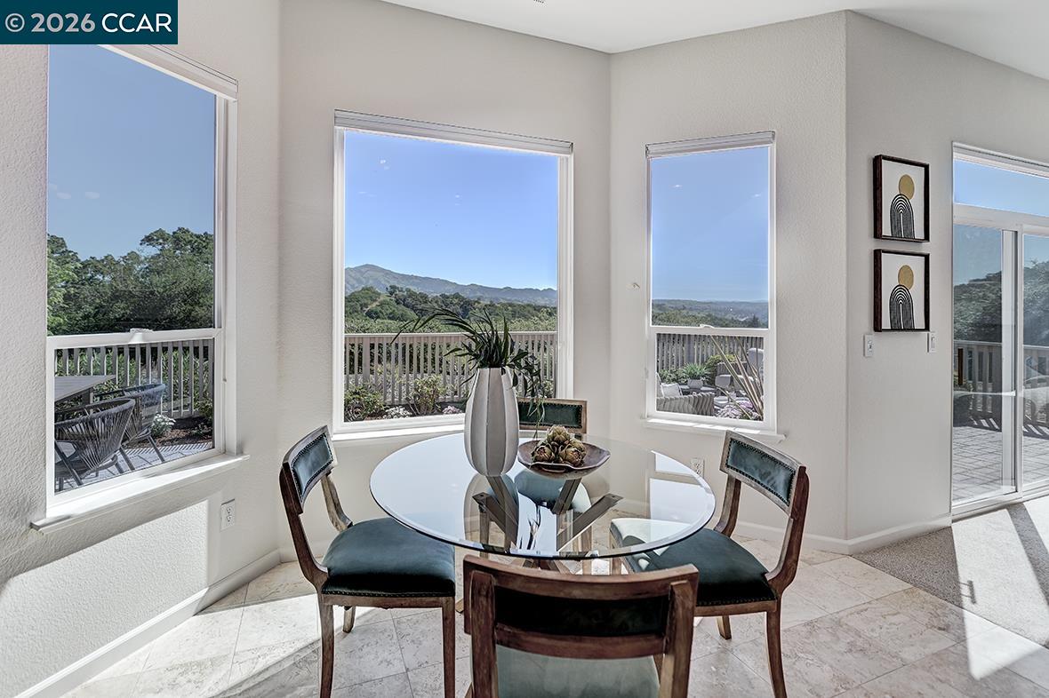 Photo #8: 41128683 Listing: Photo #8