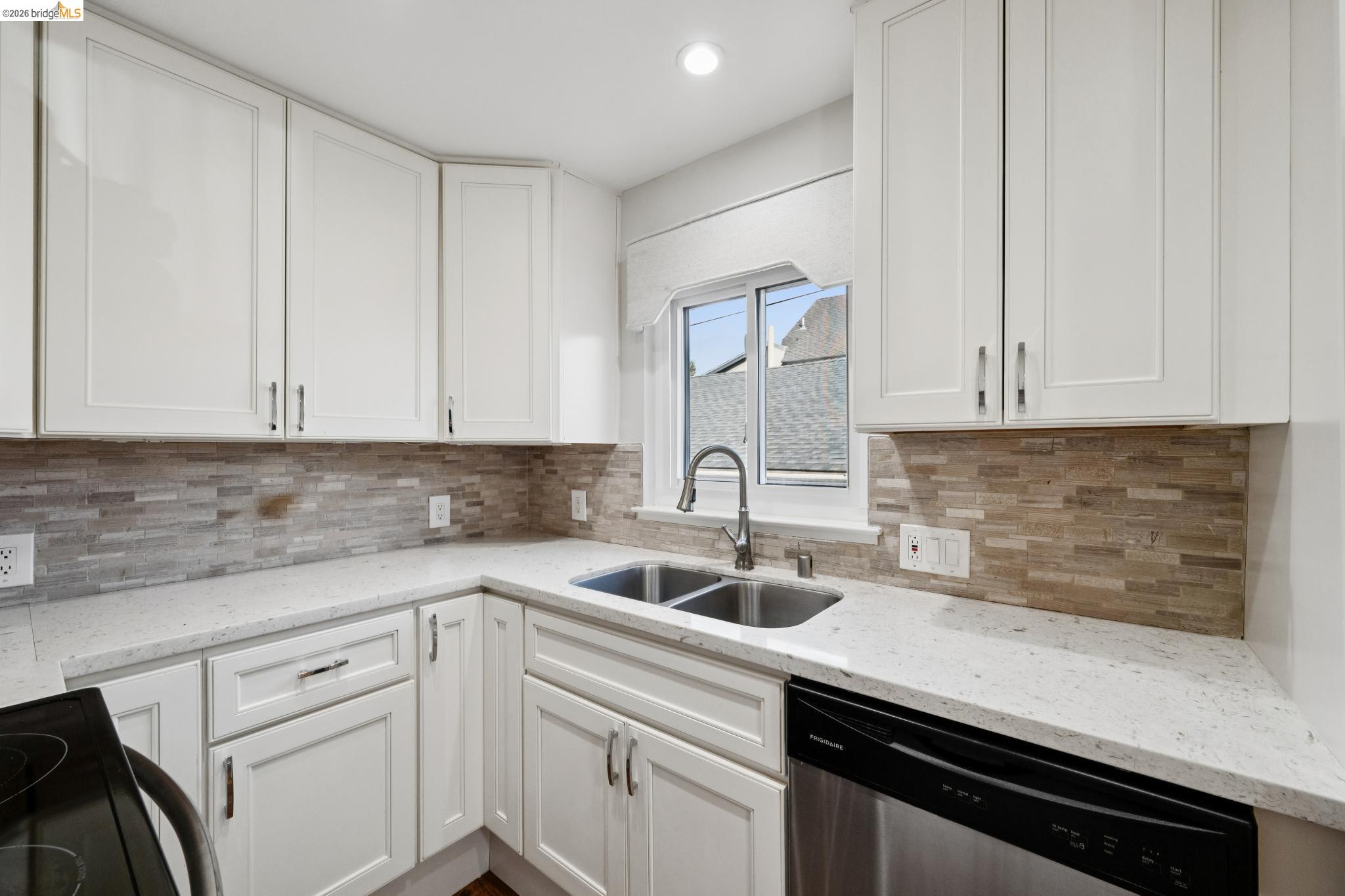 Detail Gallery Image 13 of 29 For 2727 Mcgee Ave, Berkeley,  CA 94703 - – Beds | – Baths