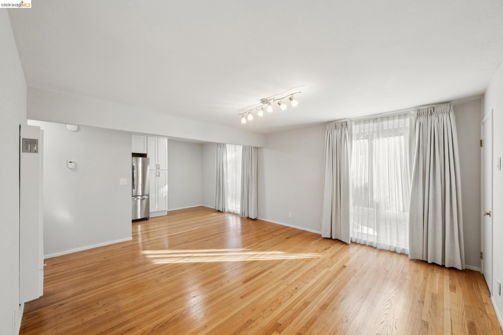 Detail Gallery Image 6 of 29 For 2727 Mcgee Ave, Berkeley,  CA 94703 - – Beds | – Baths